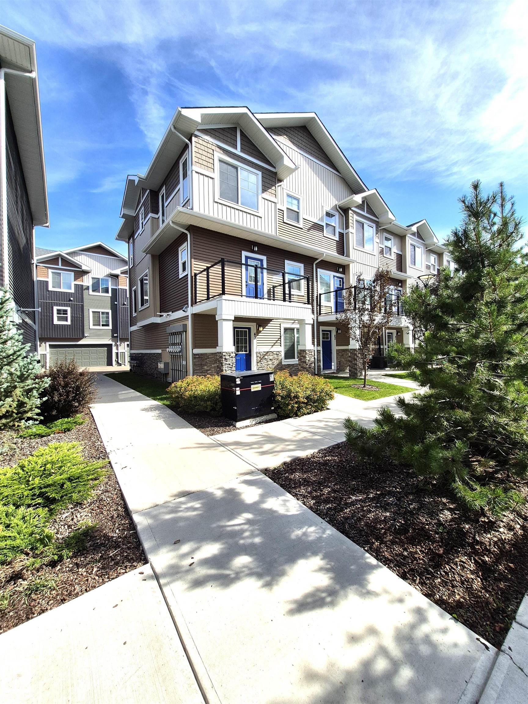 Second View of 43 230 EDGEMONT Road, Edgemont (Edmonton), Edmonton, Alberta, T6M 0Y8