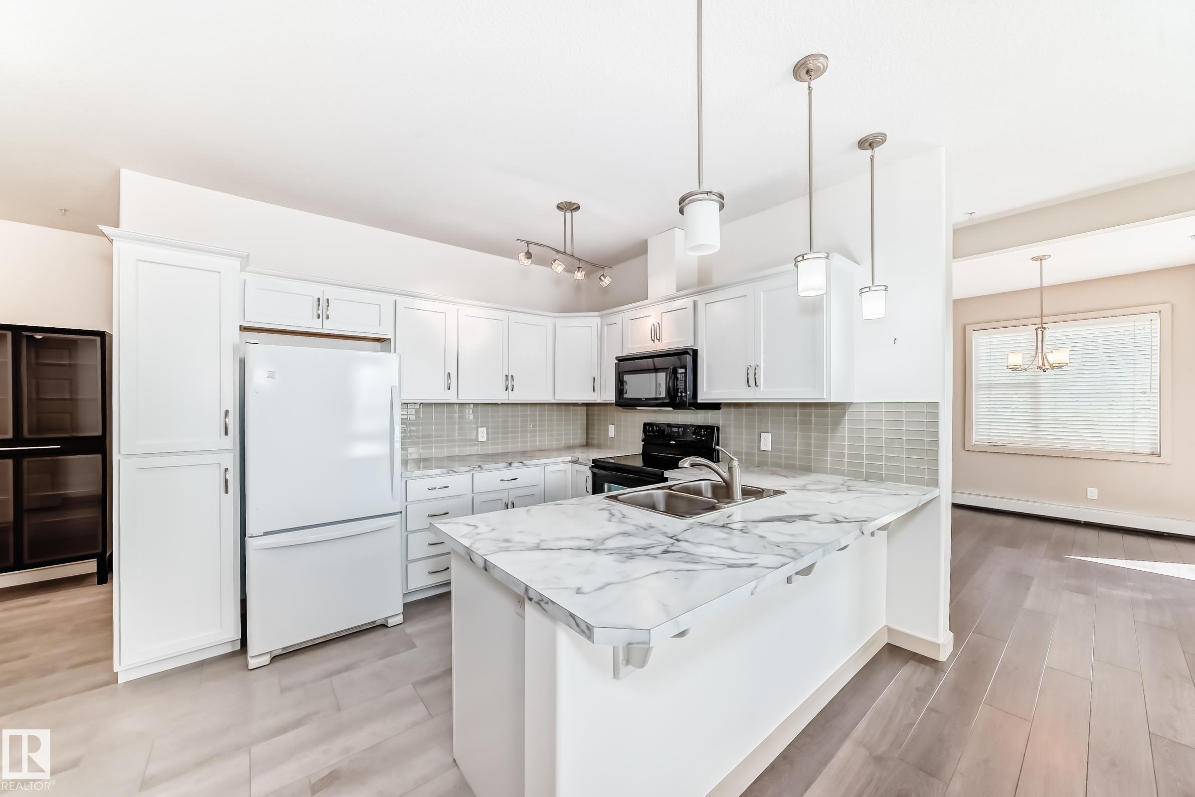 202 304 AMBLESIDE LINK Link, E4451791, Alberta,