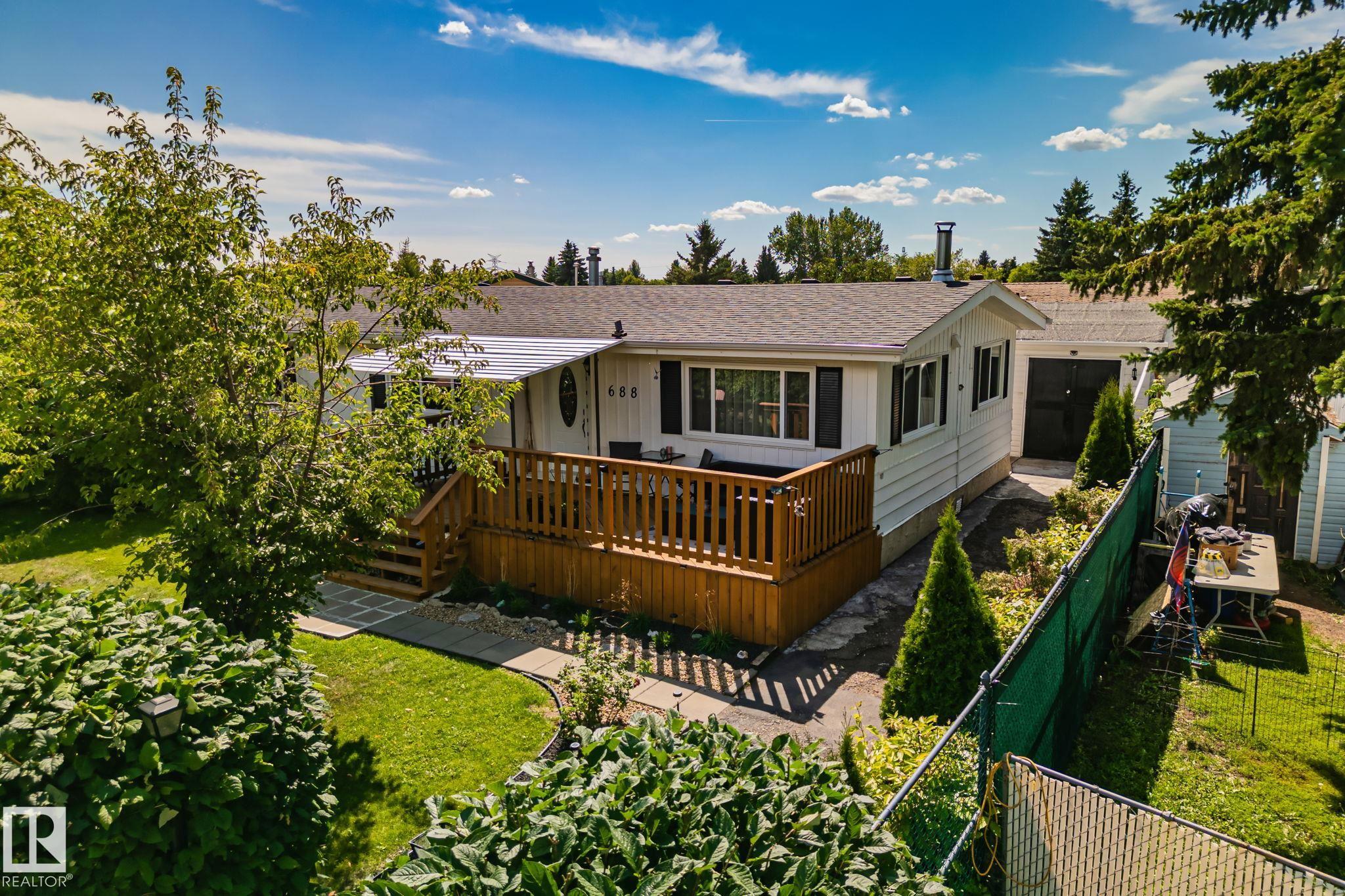 688 Evergreen PA NW, E4451831, Alberta,