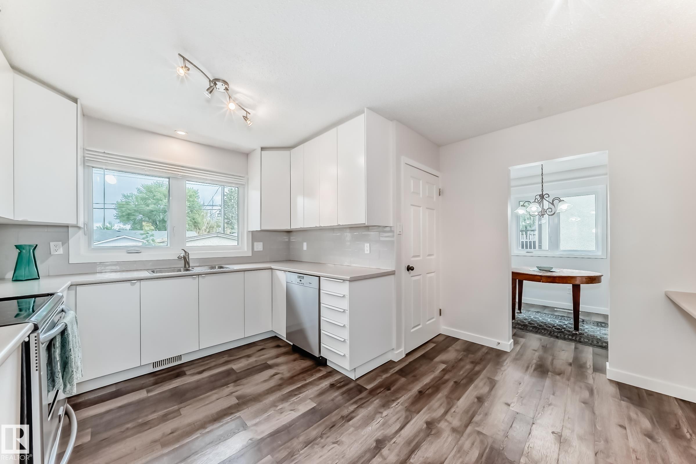 Fourth View of 8415 72 Street, Kenilworth, Edmonton, Alberta, T6B 1Y3