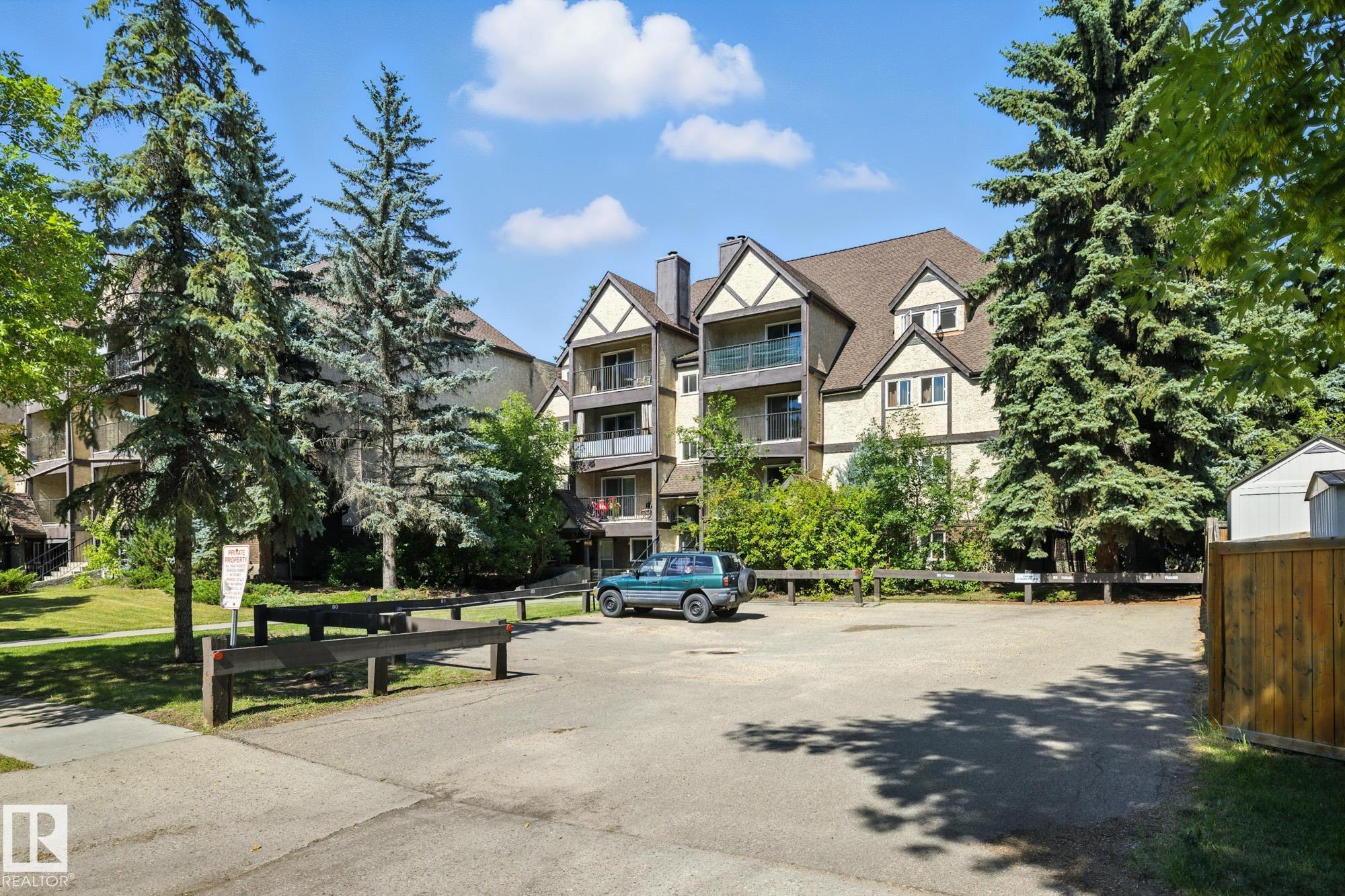 9043 TUDOR Glen, E4451858, Alberta,