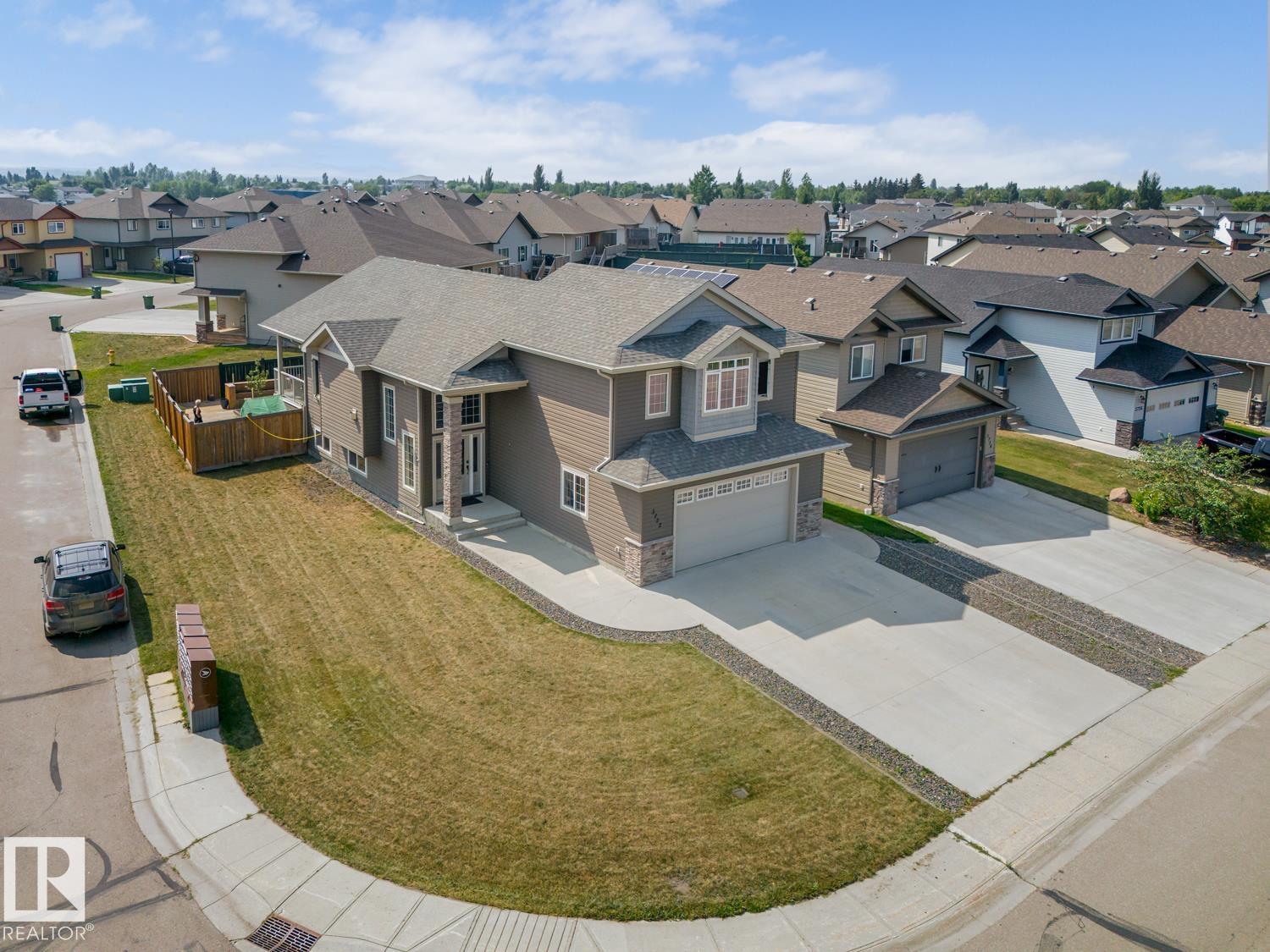 3722 BEAU VISTA Boulevard, E4451924, Alberta,