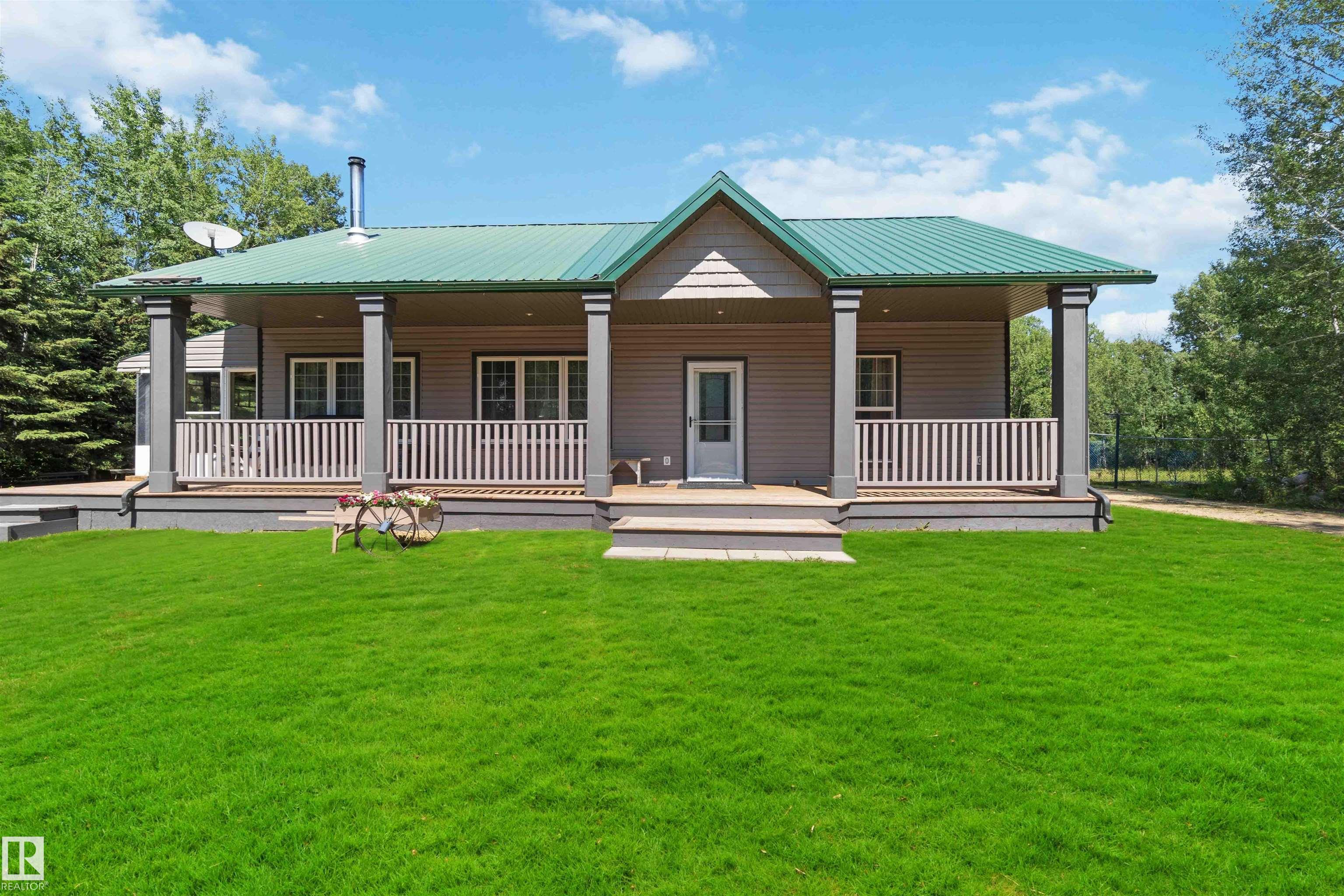 110 3510 STE. ANNE Trail, E4452010, Alberta,