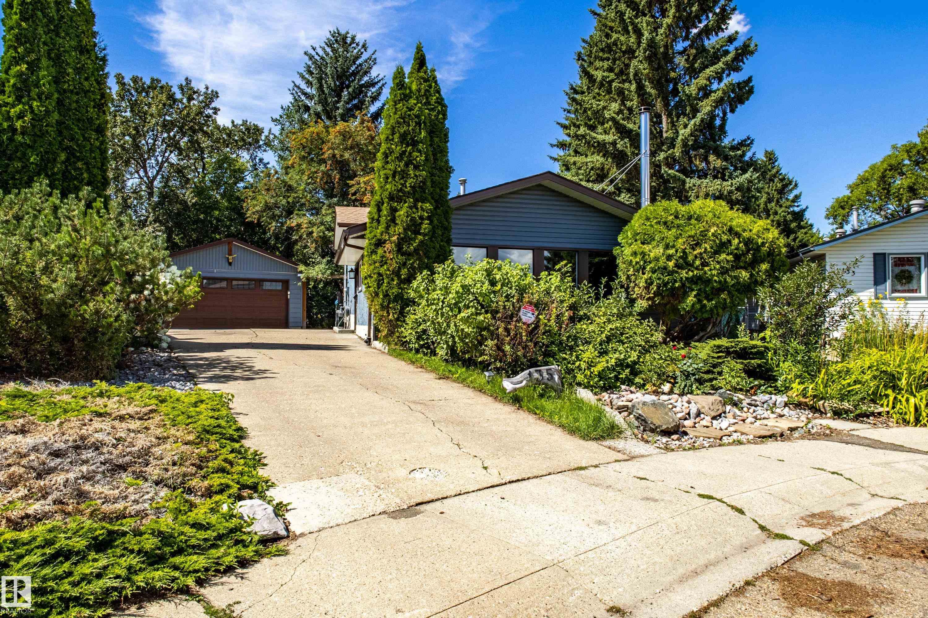 135 HOMESTEAD Crescent, E4452058, Alberta,