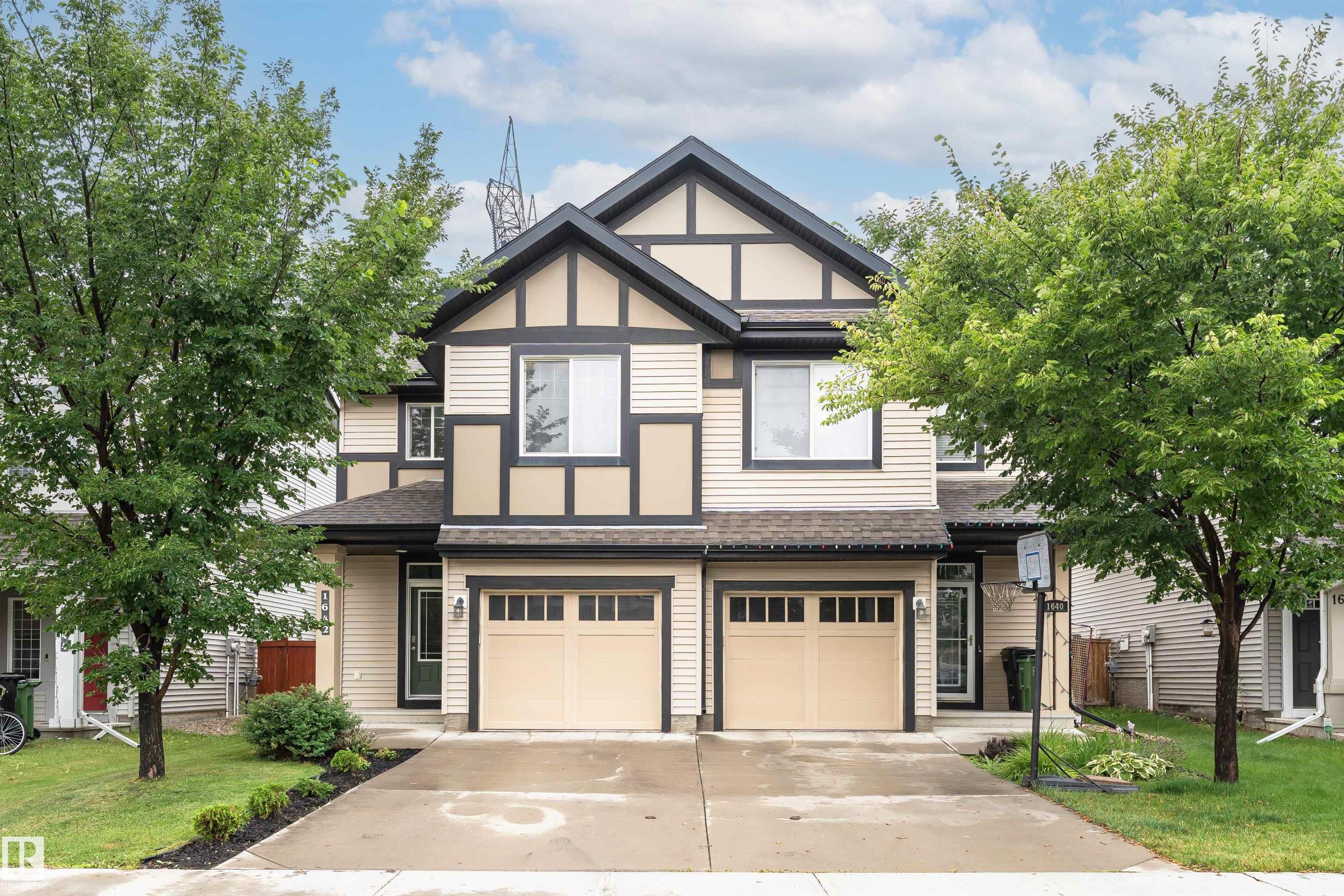 1642 CHAPMAN Way, E4452127, Alberta,