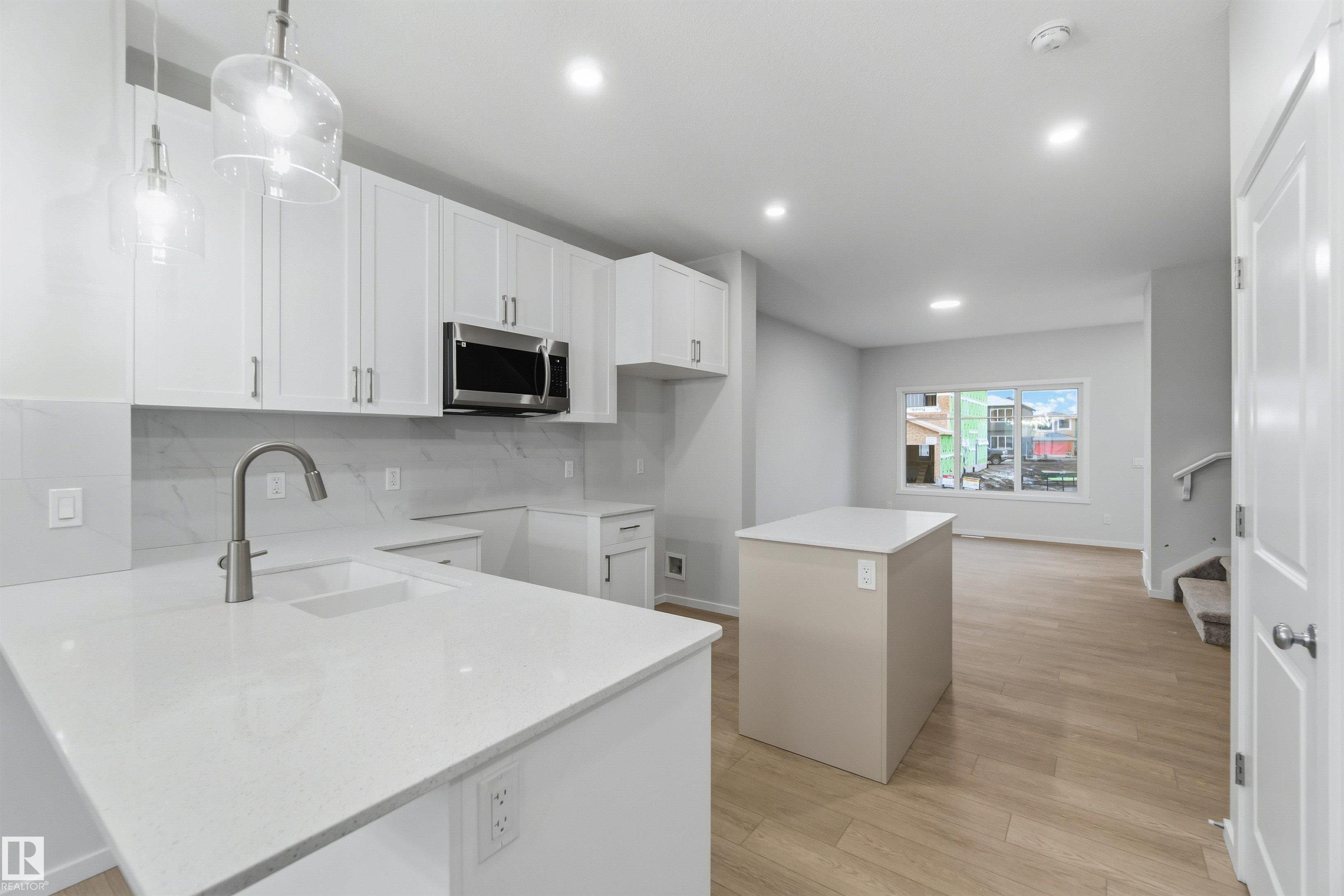 Fifth View of 9083 Elves Loop, Edgemont (Edmonton), Edmonton, Alberta, T6M 3G4