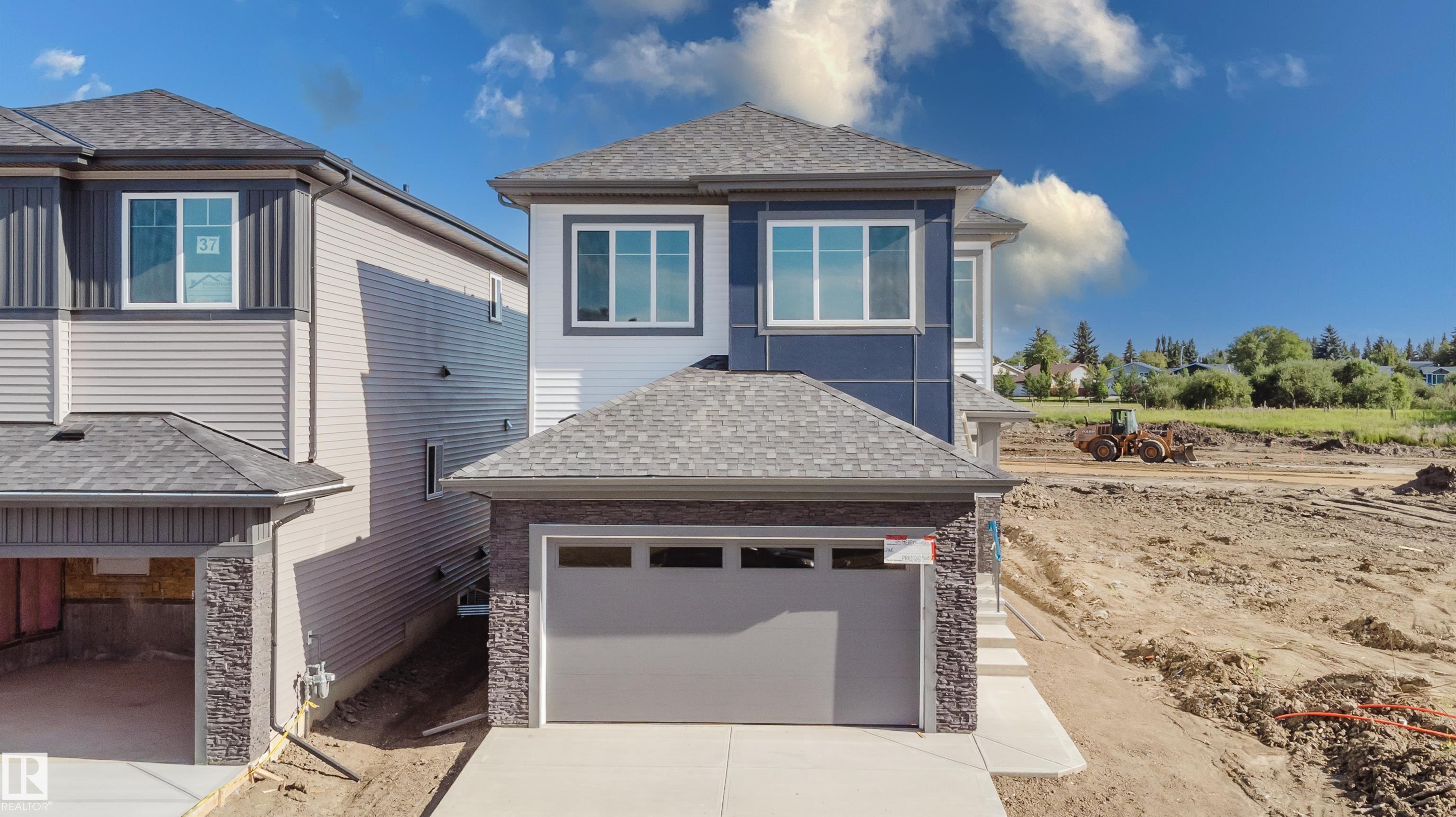 35 MEADOWGROVE Lane, E4452152, Alberta,