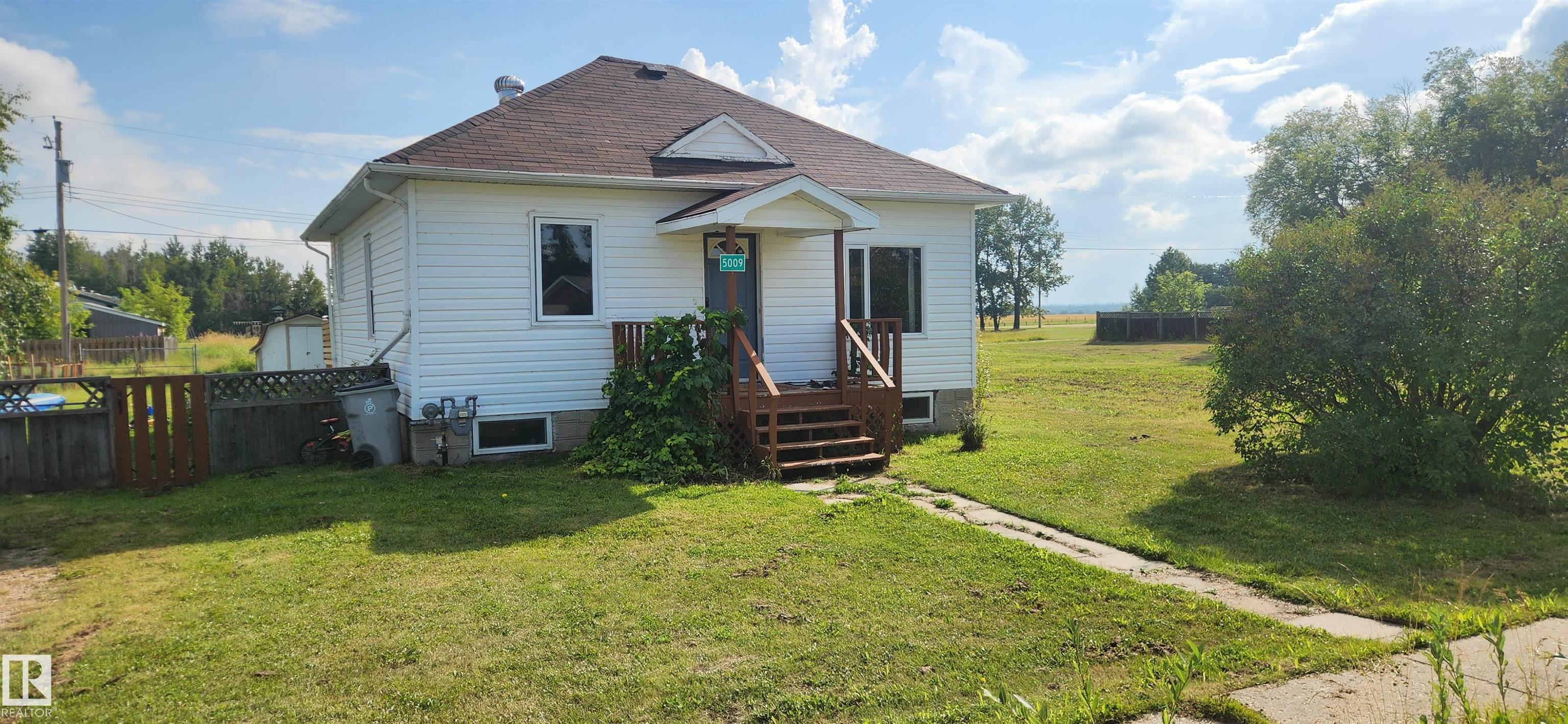 5009 50 Avenue, E4452268, Alberta,