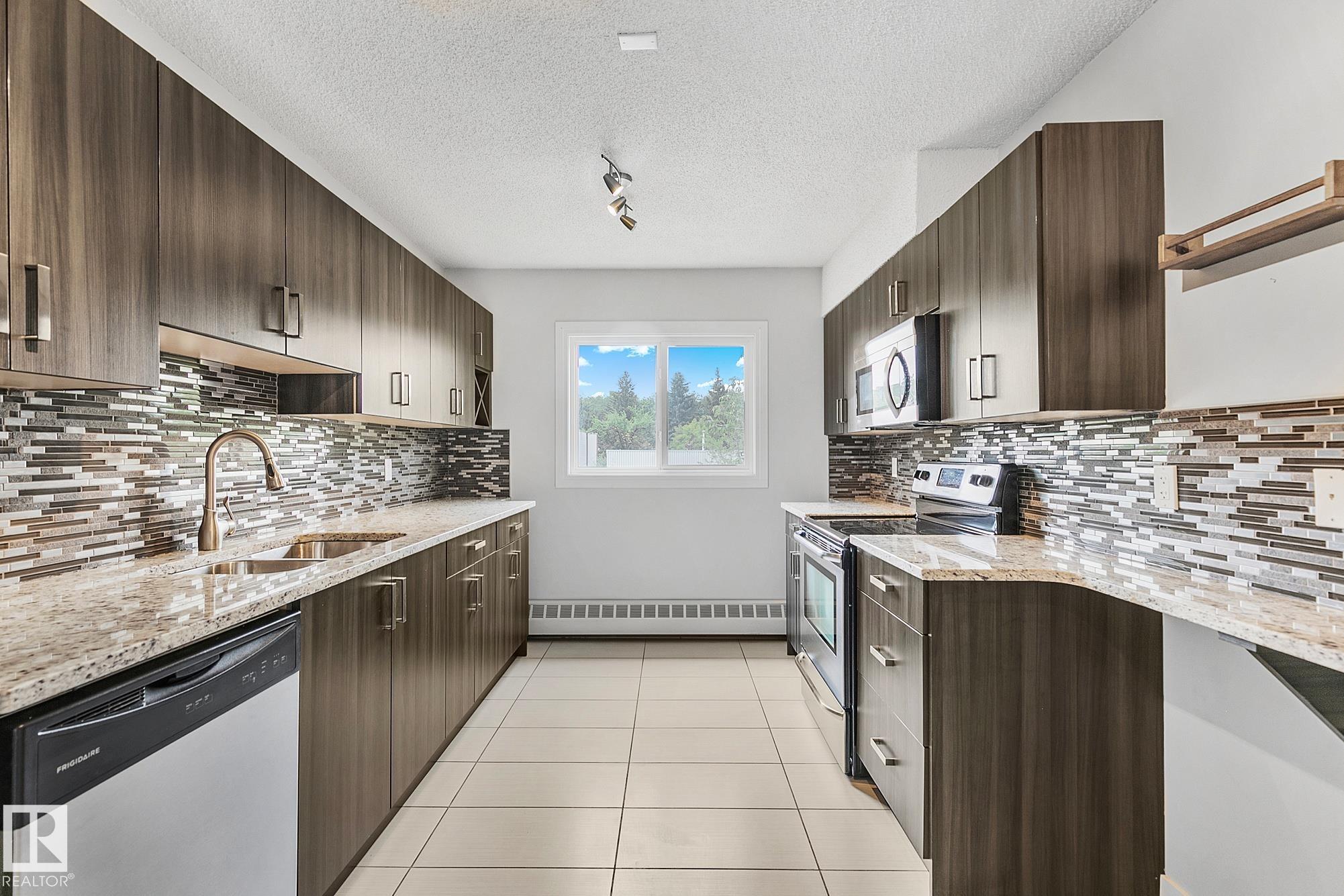 #11 9630 82 Avenue, E4452357, Alberta,