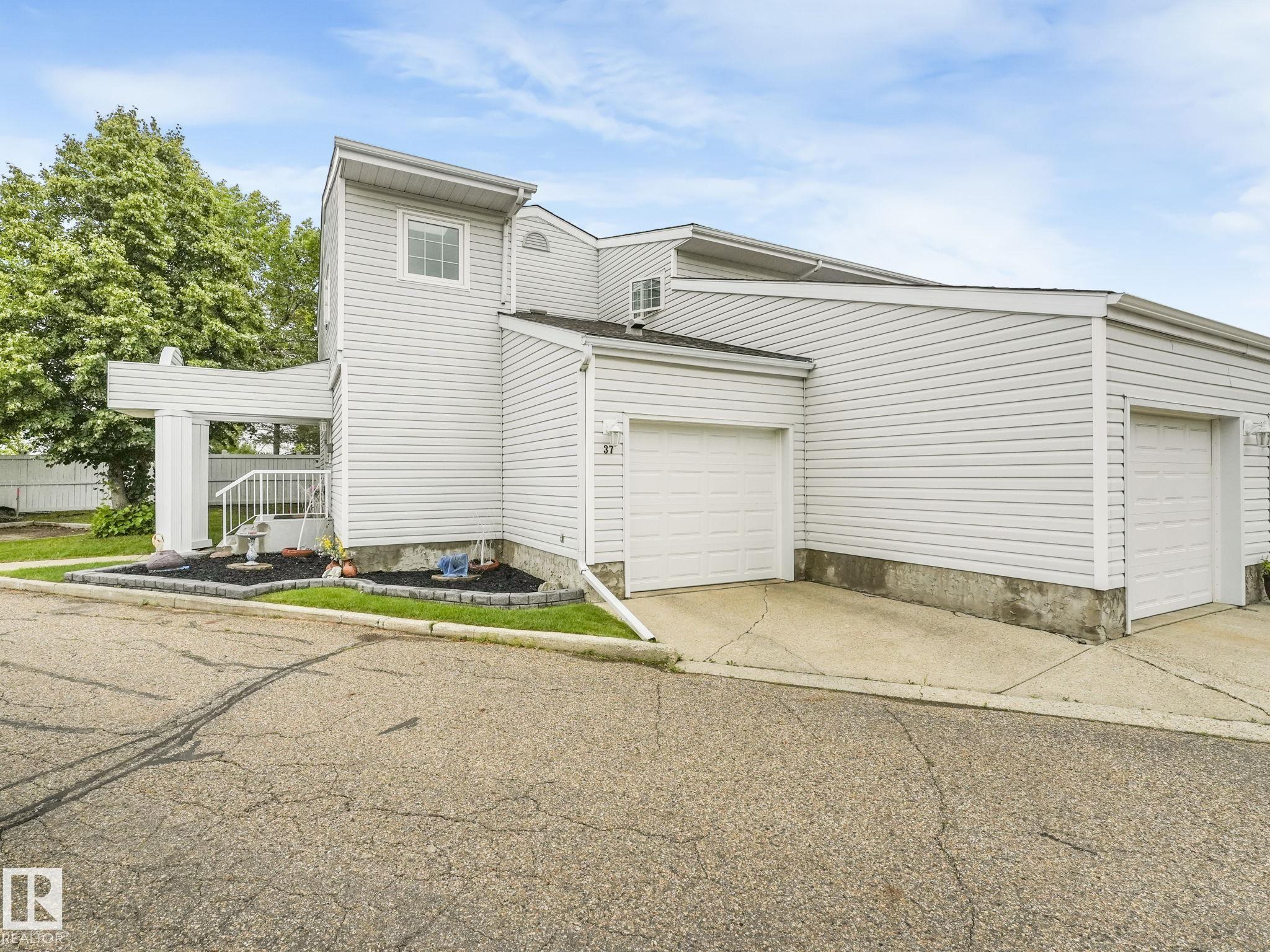37 2911 36 Street, E4452371, Alberta,