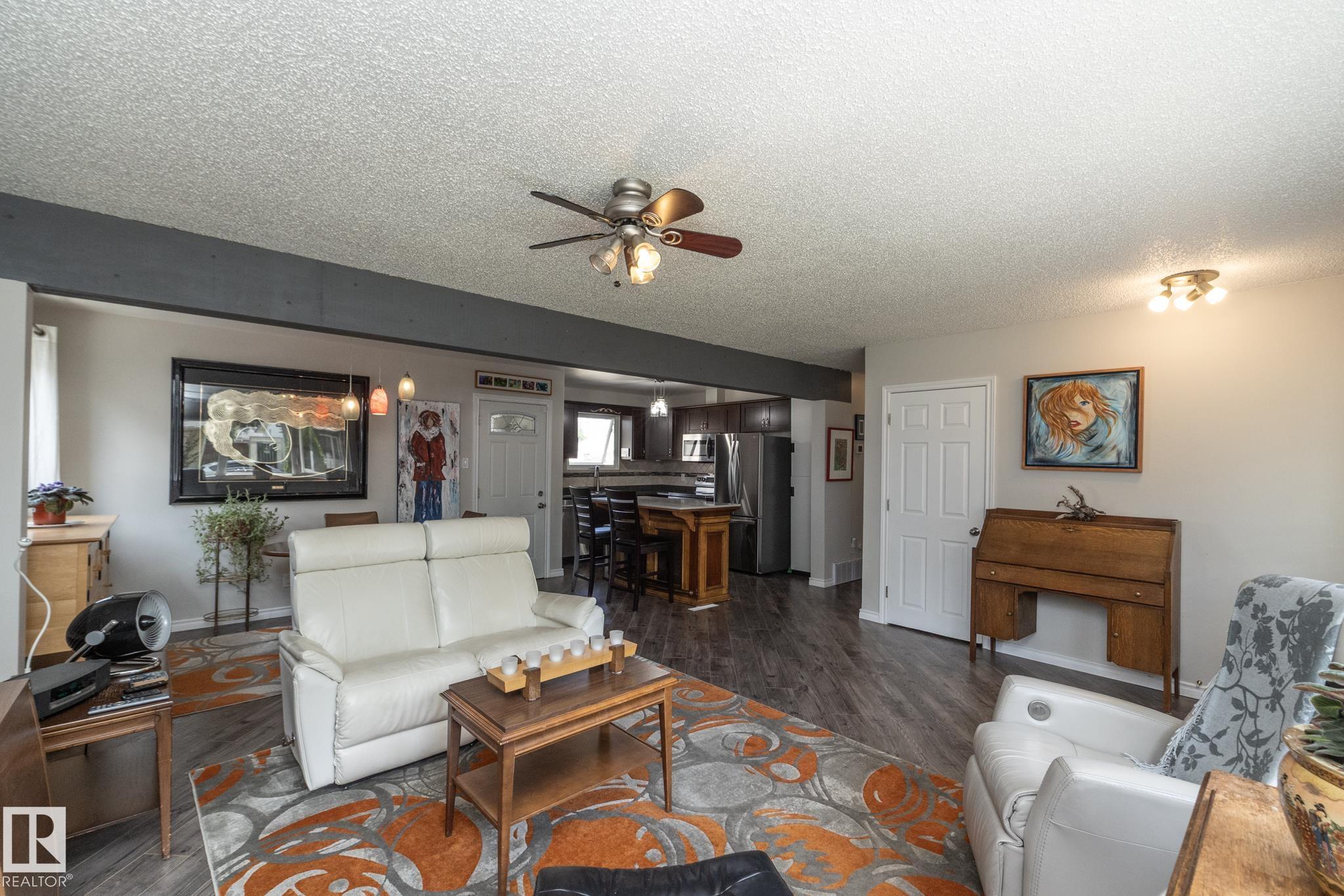 Second View of 3418 120 Avenue, Beacon Heights, Edmonton, Alberta, T5W 1K2