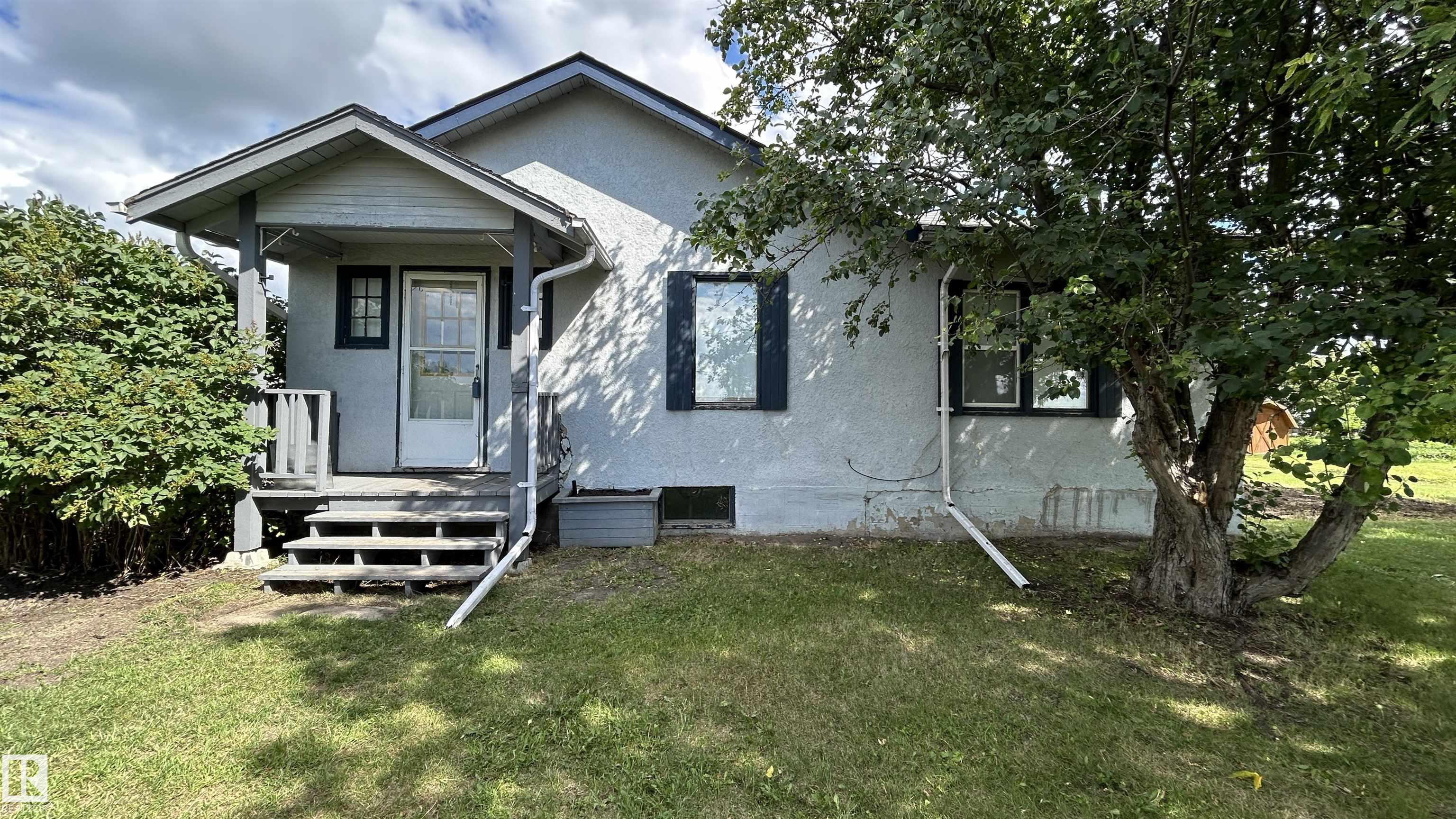 4911 51 Street, E4452542, Alberta,