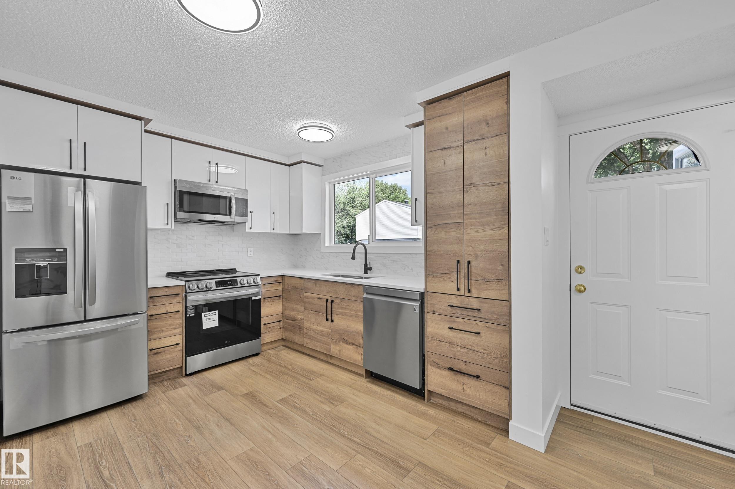 416 HERMITAGE Road, E4452556, Alberta,