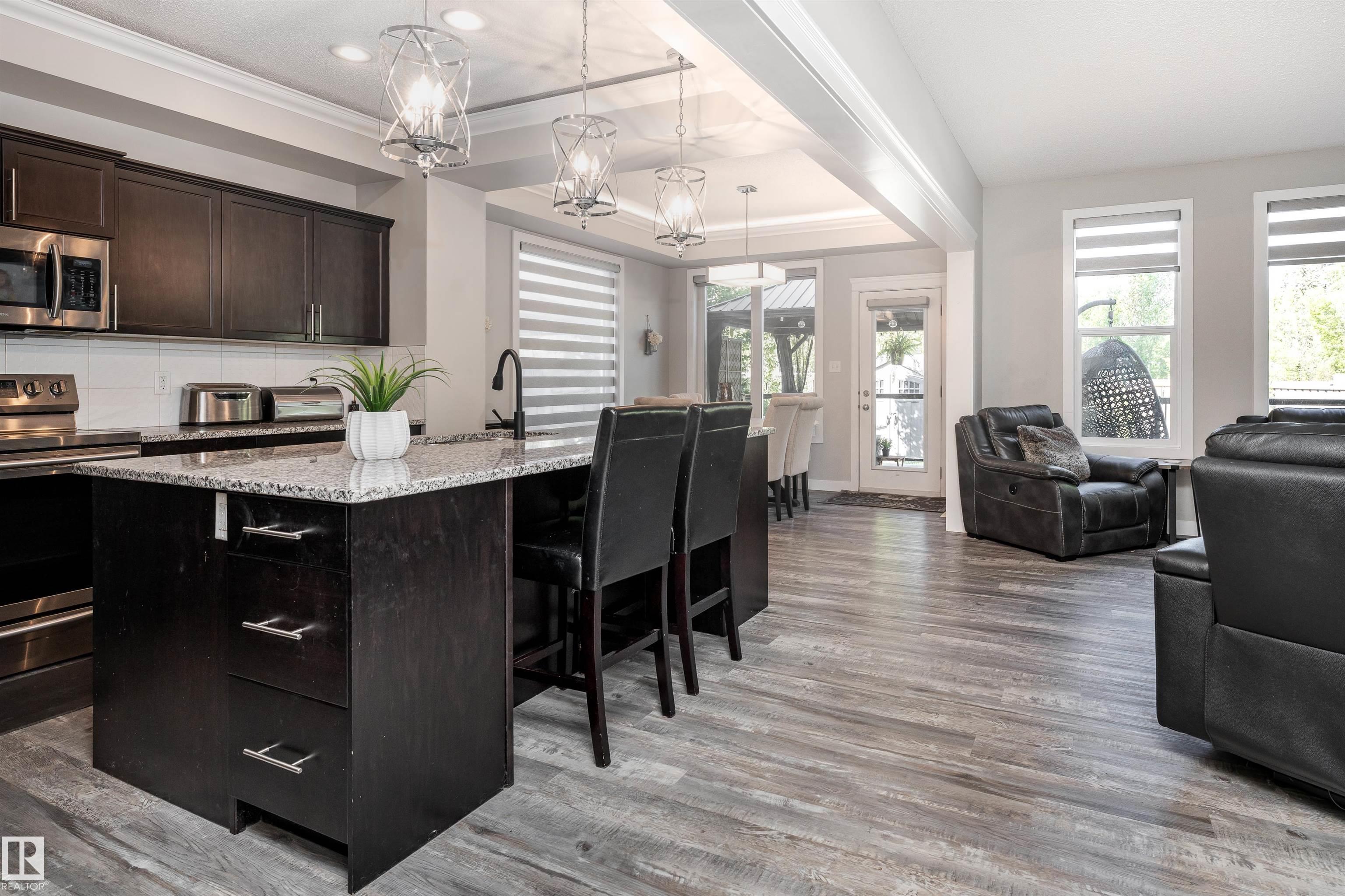 5533 EDWORTHY Way, E4452574, Alberta,