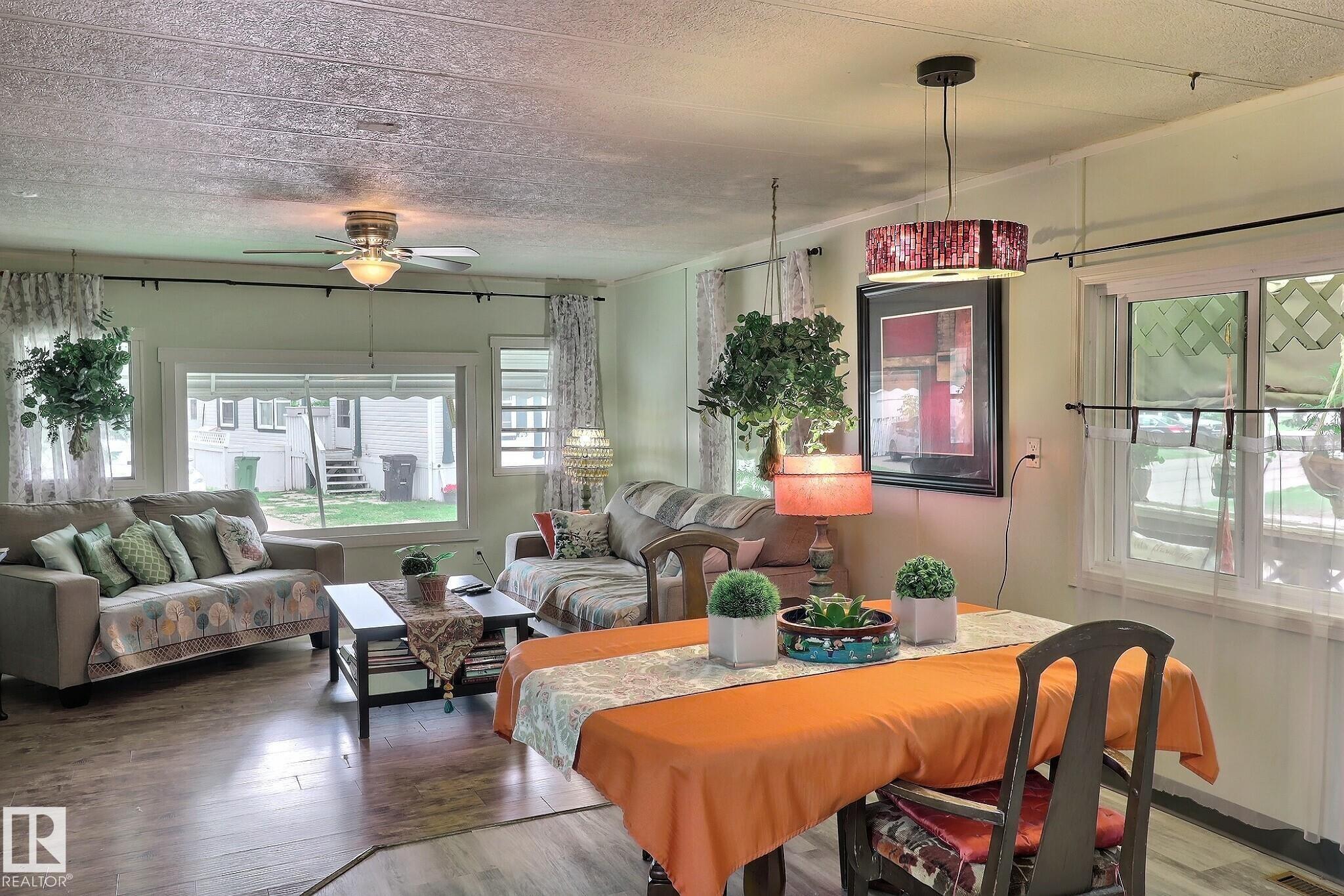 Second View of 207 EVERGREEN Park, Evergreen (Edmonton), Edmonton, Alberta, T5Y 4M2