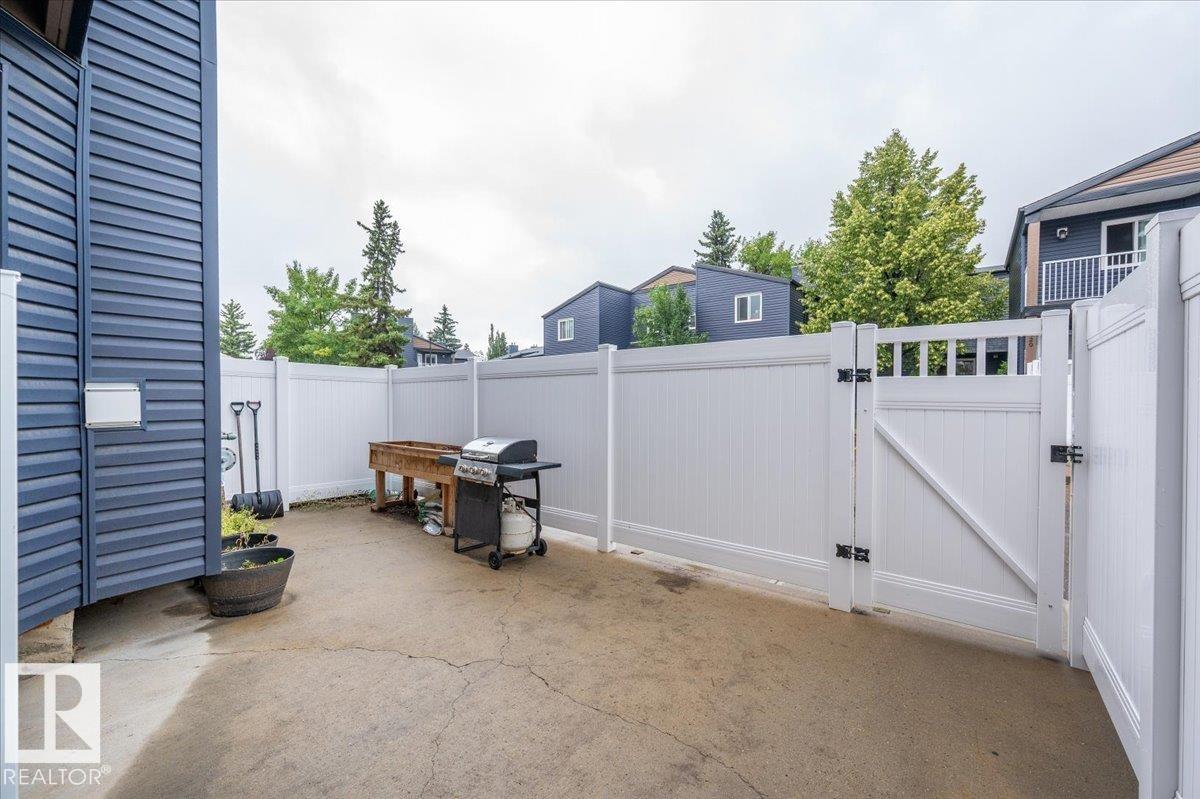 Fourth View of 3540 42 Street, Minchau, Edmonton, Alberta, T6L 5A1