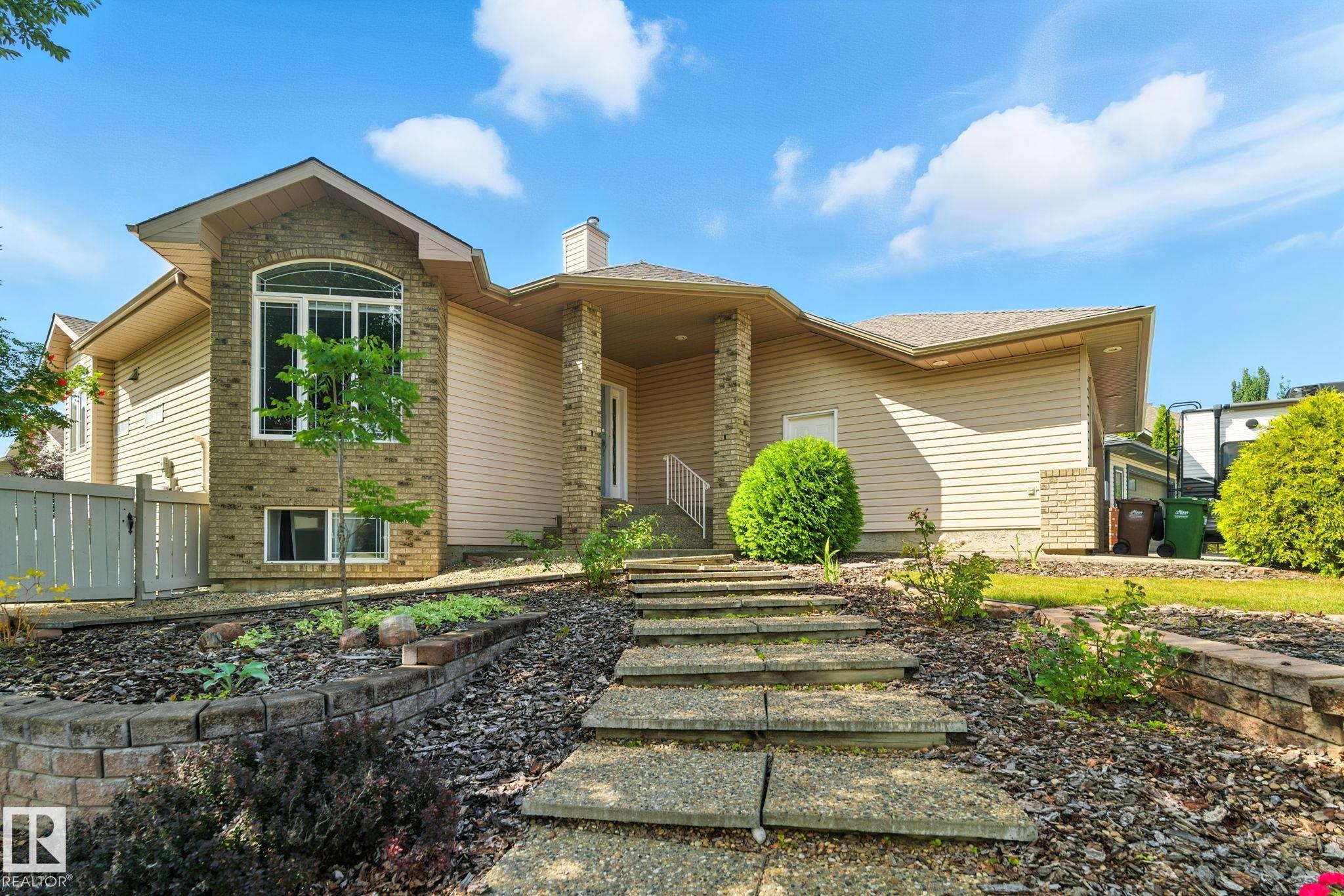 Fourth View of 17 KENDALL Crescent, Kingswood, St. Albert, Alberta, T8N 6X8