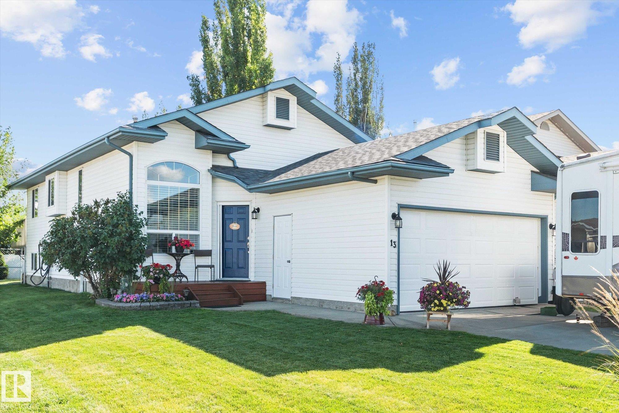 13 Deer Park Road, E4452659, Alberta,