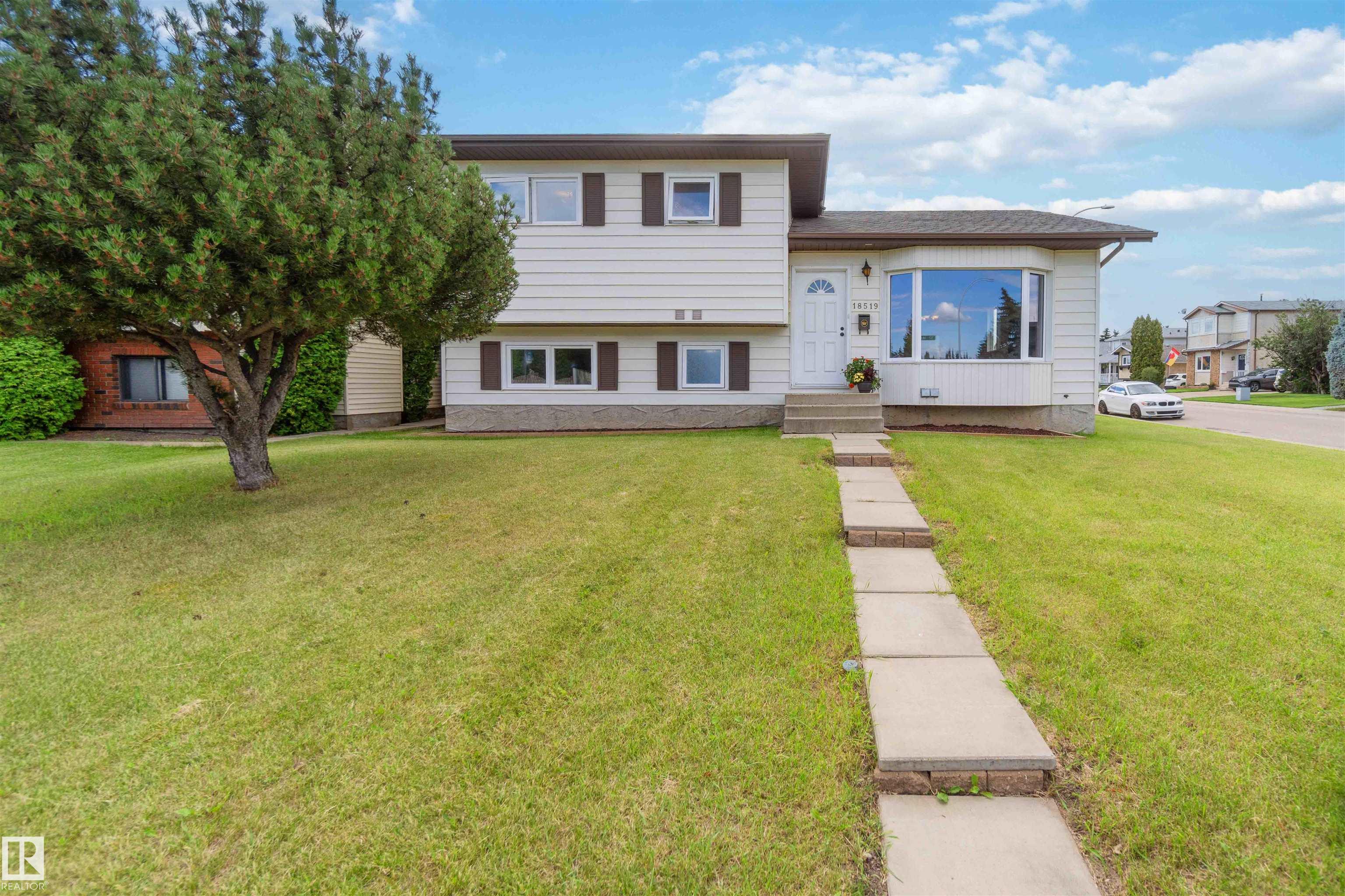 18519 57 Avenue, E4452696, Alberta,