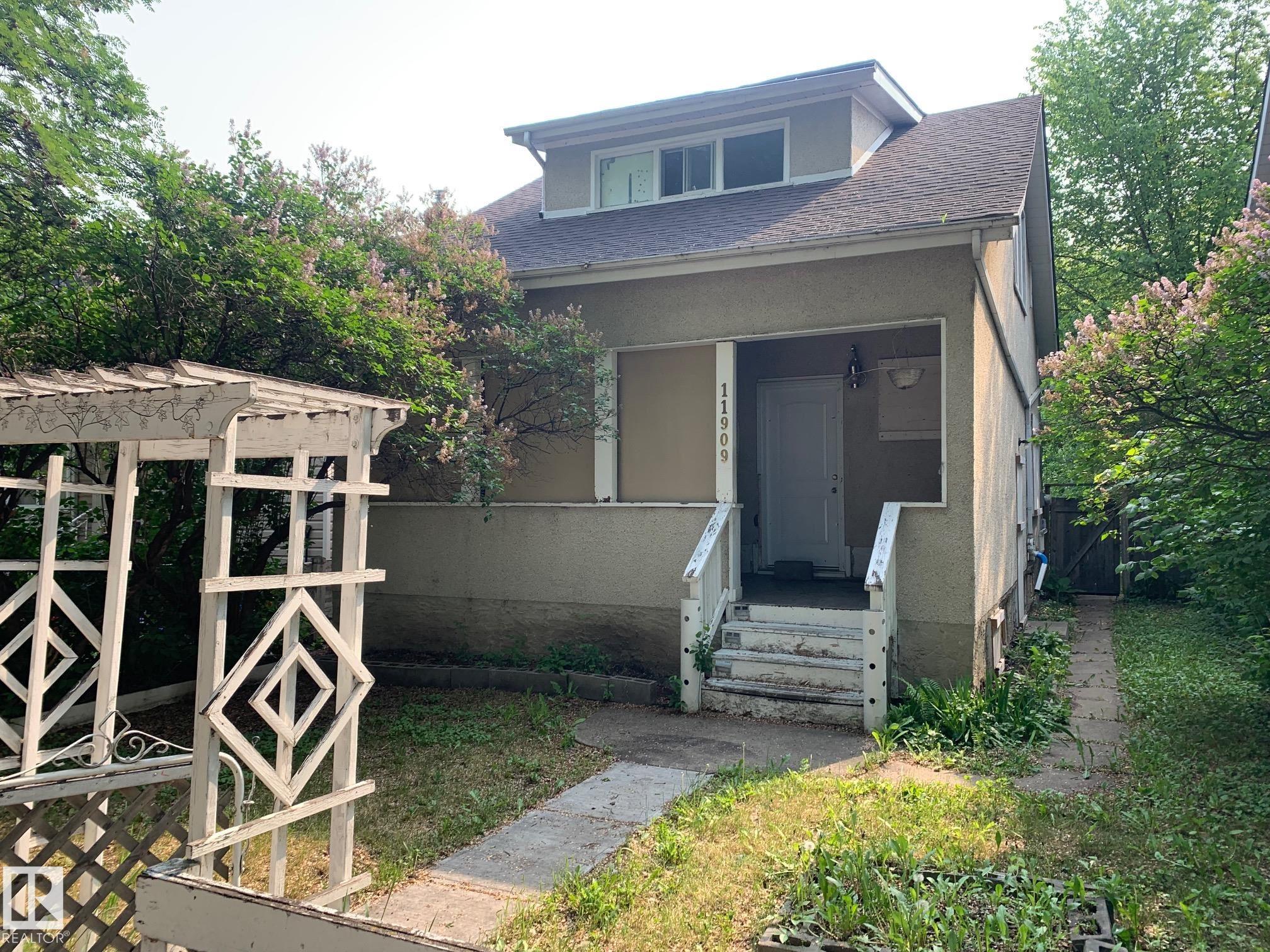 11909 91 Street, E4452699, Alberta,