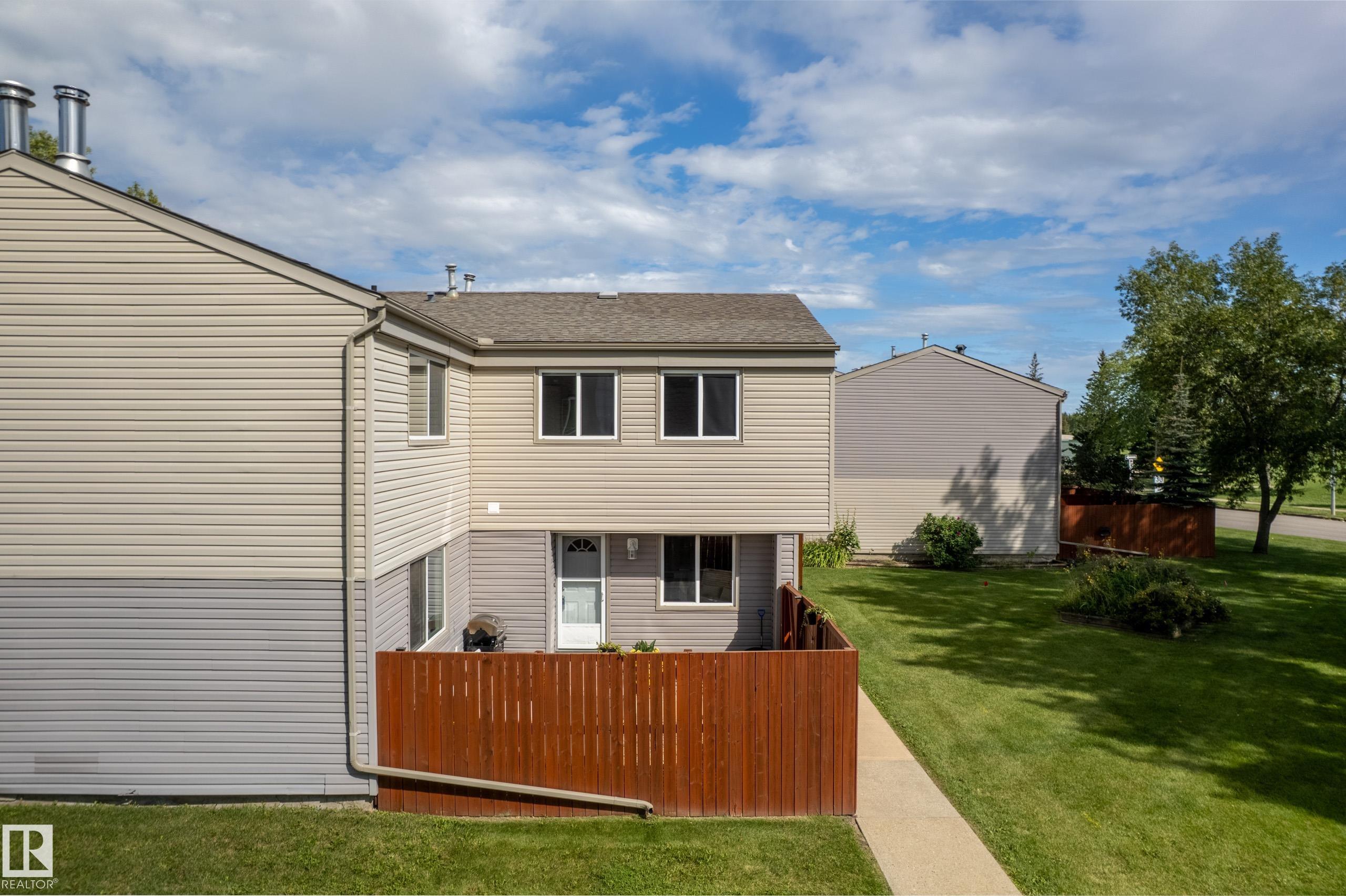 Second View of 5614 148 Street, Brander Gardens, Edmonton, Alberta, T6H 4T8