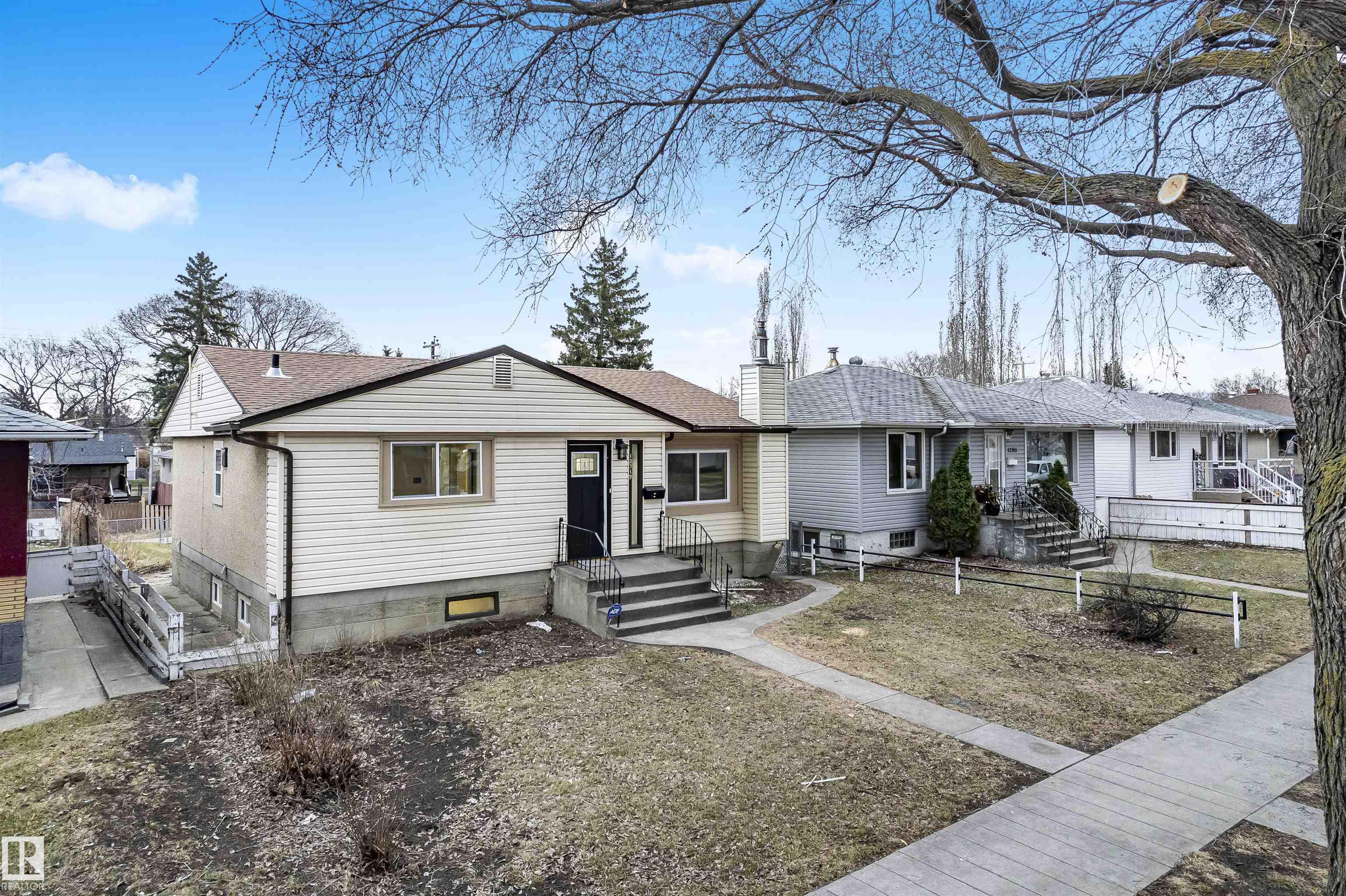 12319 96 Street NW, E4452863, Alberta,