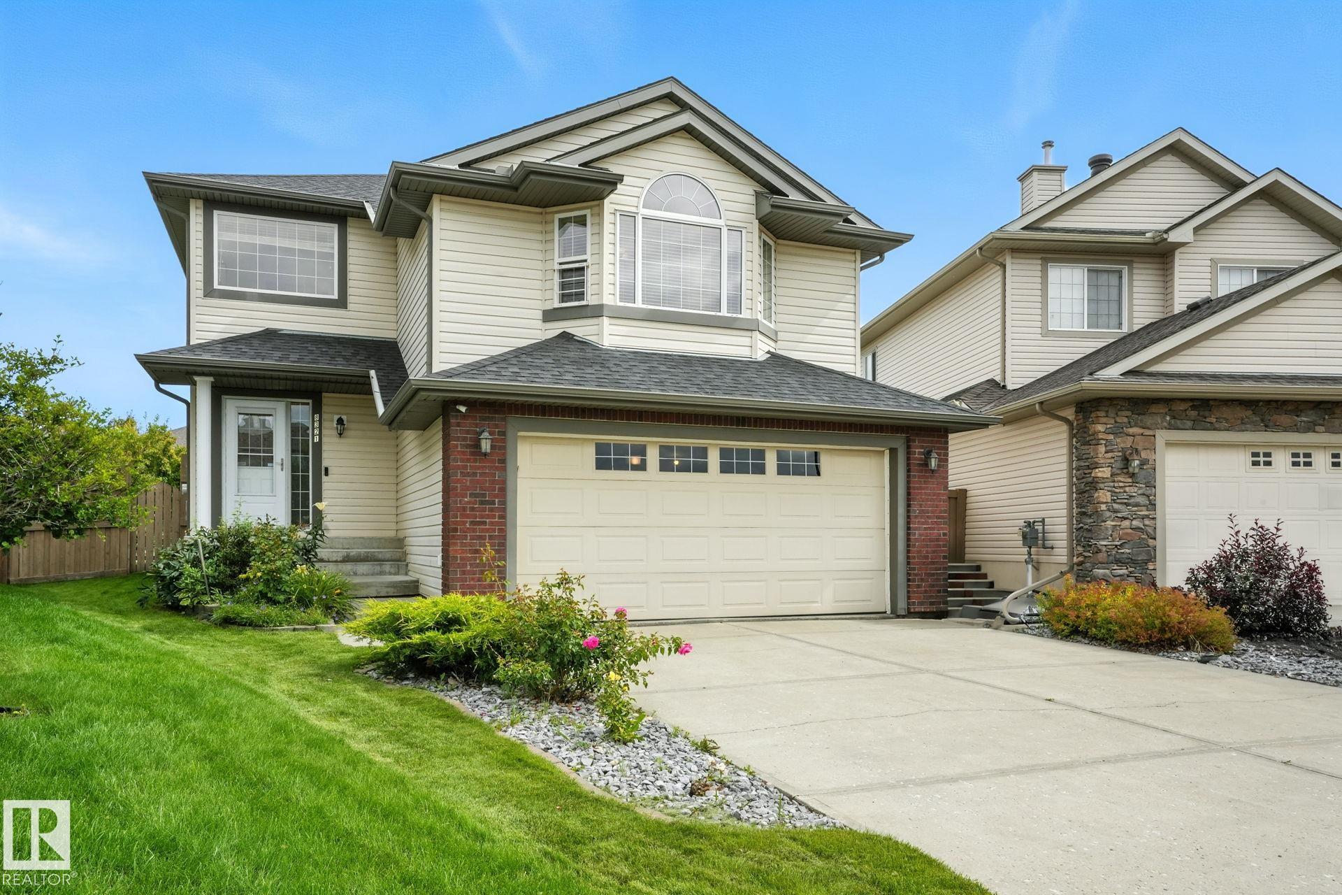 8321 SHASKE Crescent, E4452937, Alberta,