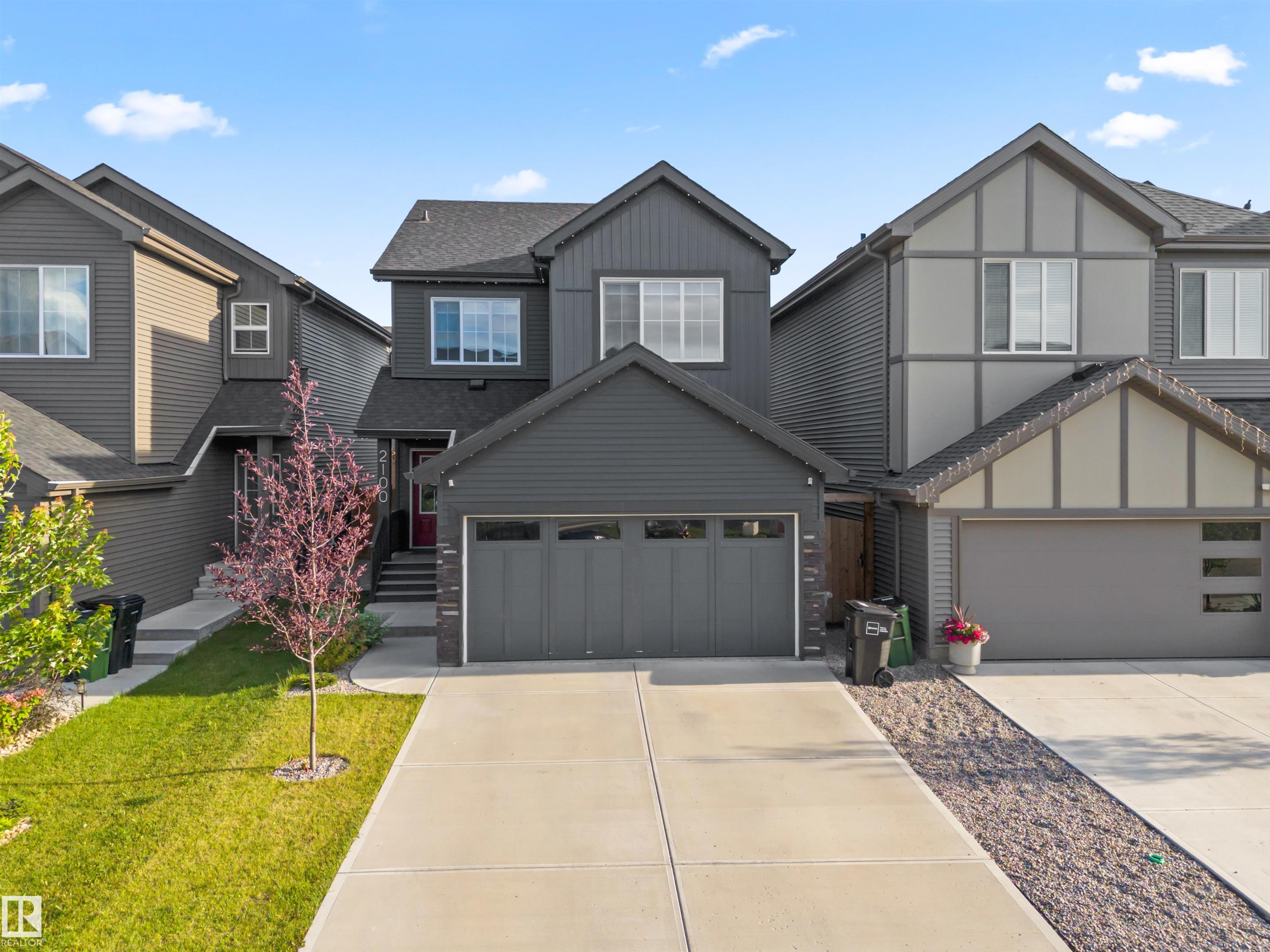 2100 GRAYDON HILL Crescent SW, E4452948, Alberta,