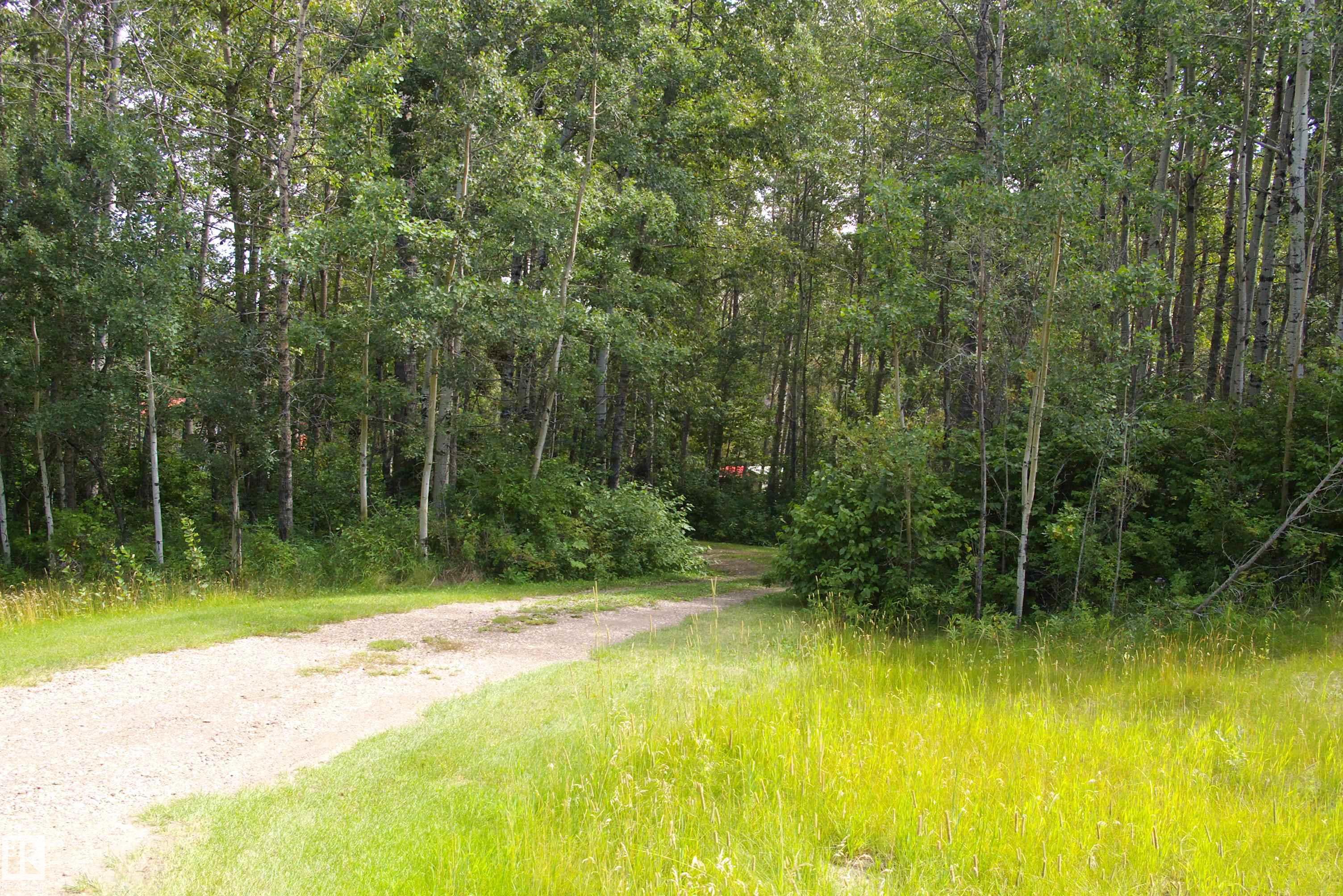 1301 GLEN HAVEN Crescent, E4452968, Alberta,