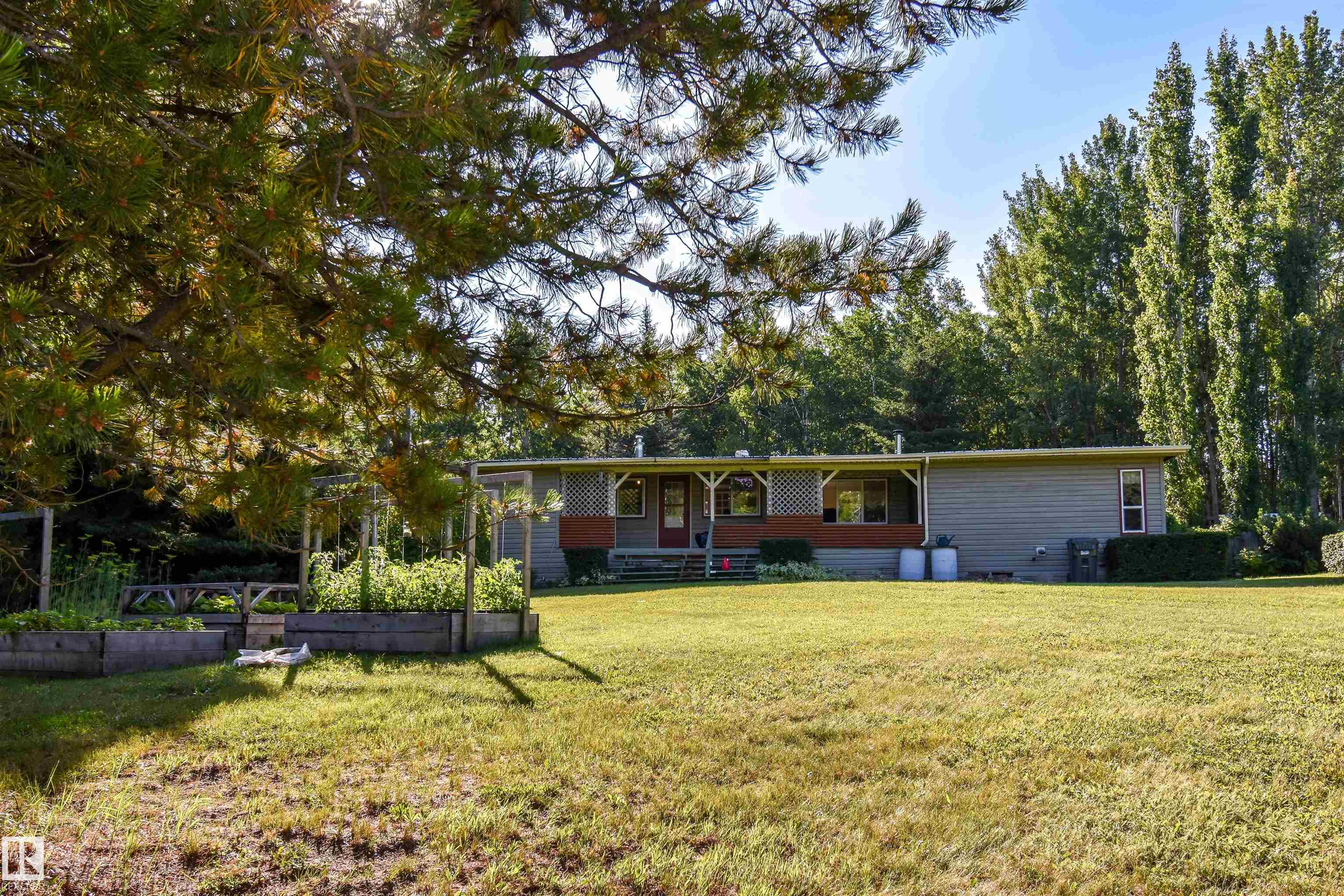 307, 1414 Hwy 37, E4452985, Alberta,