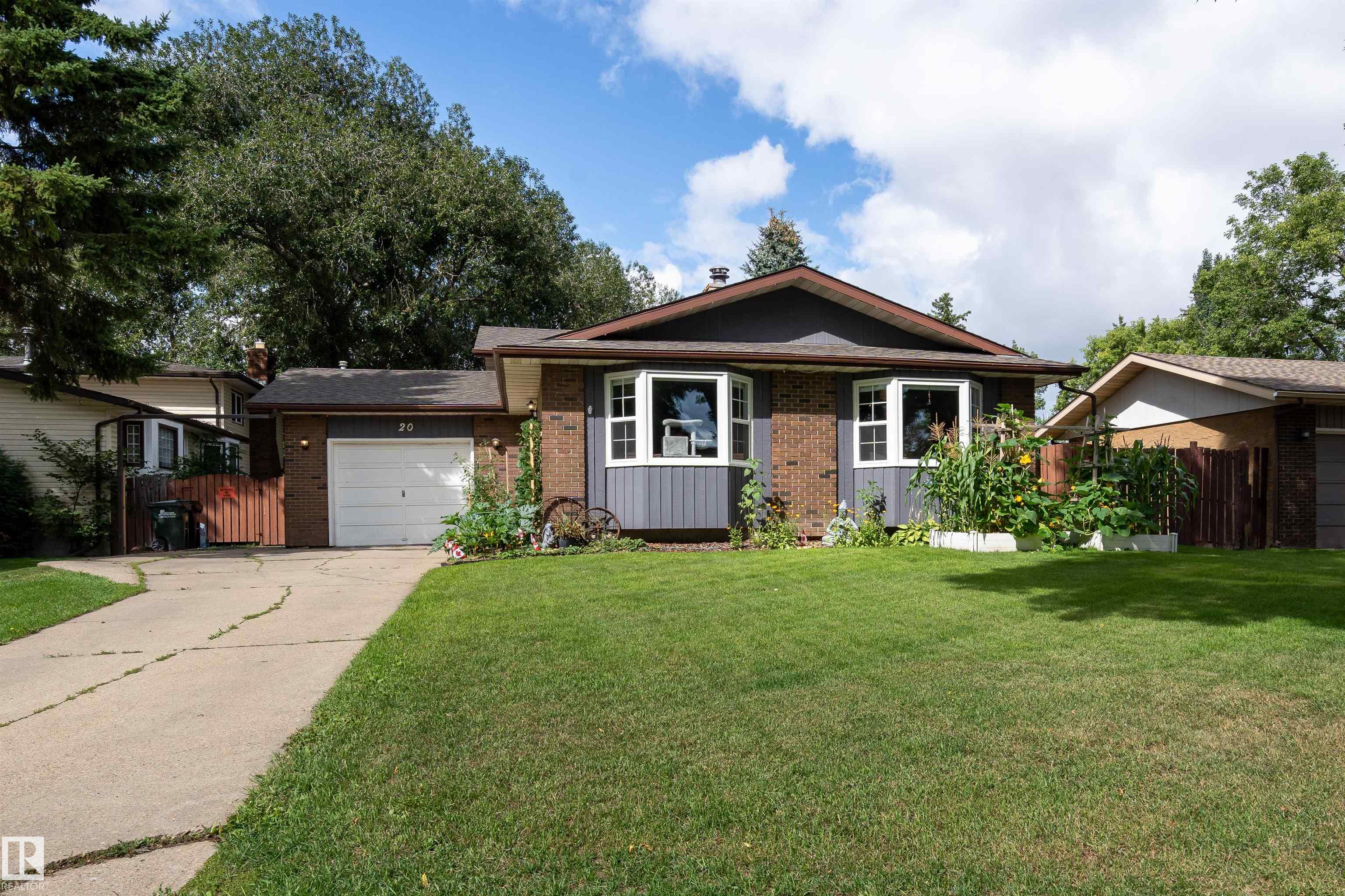 20 WOODLAKE Road, E4453205, Alberta,
