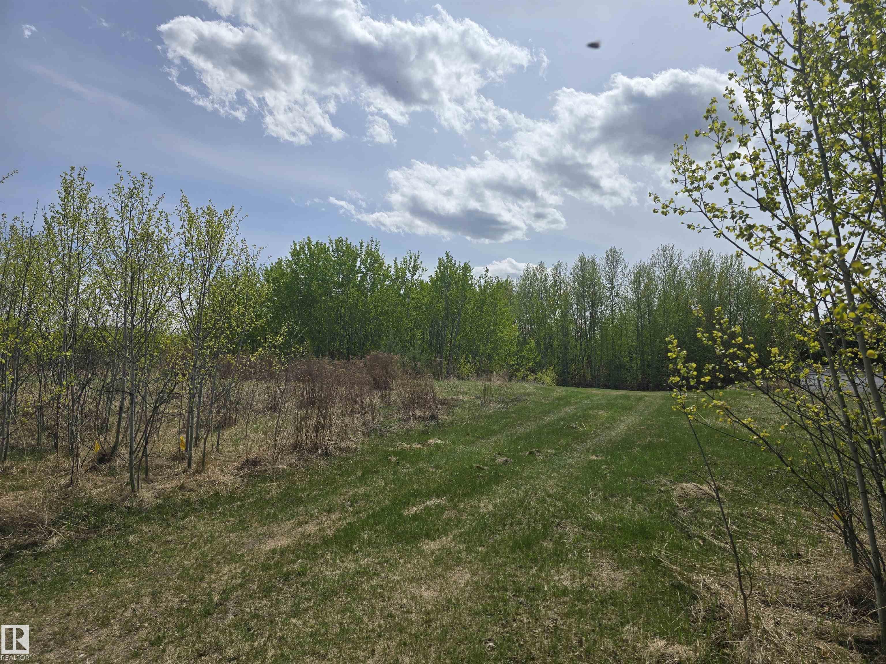 488 LAKESIDE Drive, E4453241, Alberta,