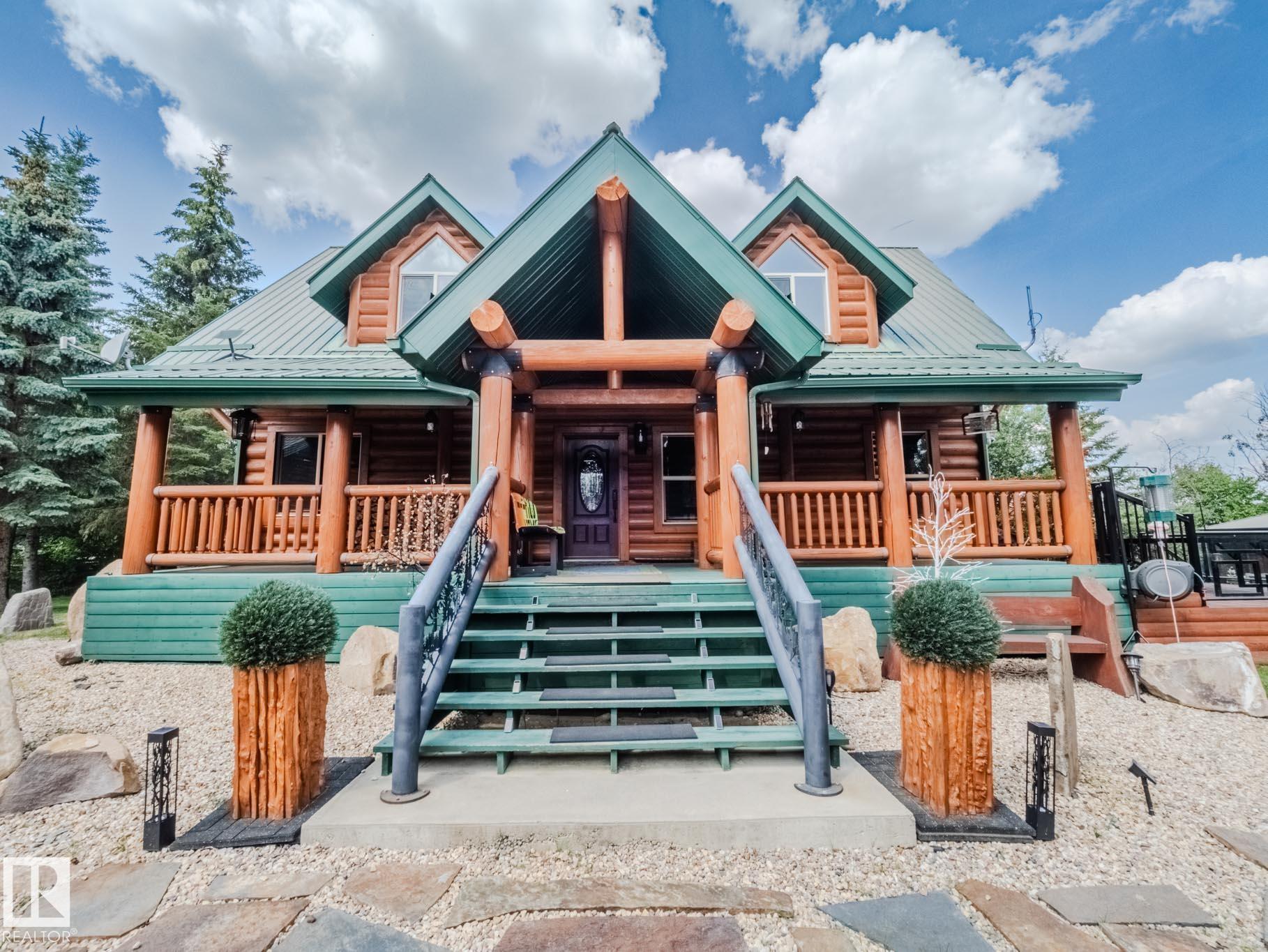 213 Lakeshore Drive N, E4453258, Alberta,