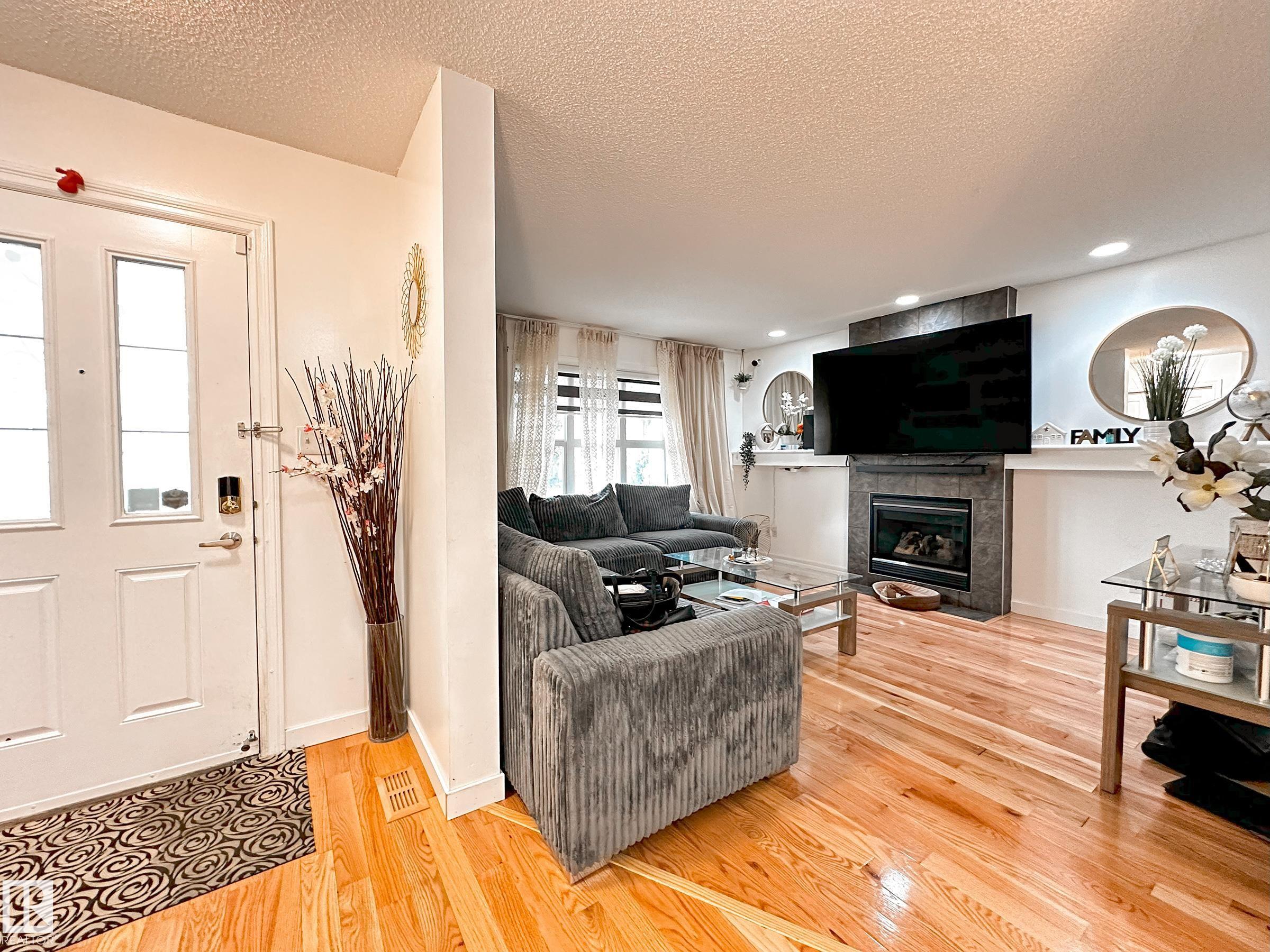 Third View of 223 61 Street, Charlesworth, Edmonton, Alberta, T6X 0E6