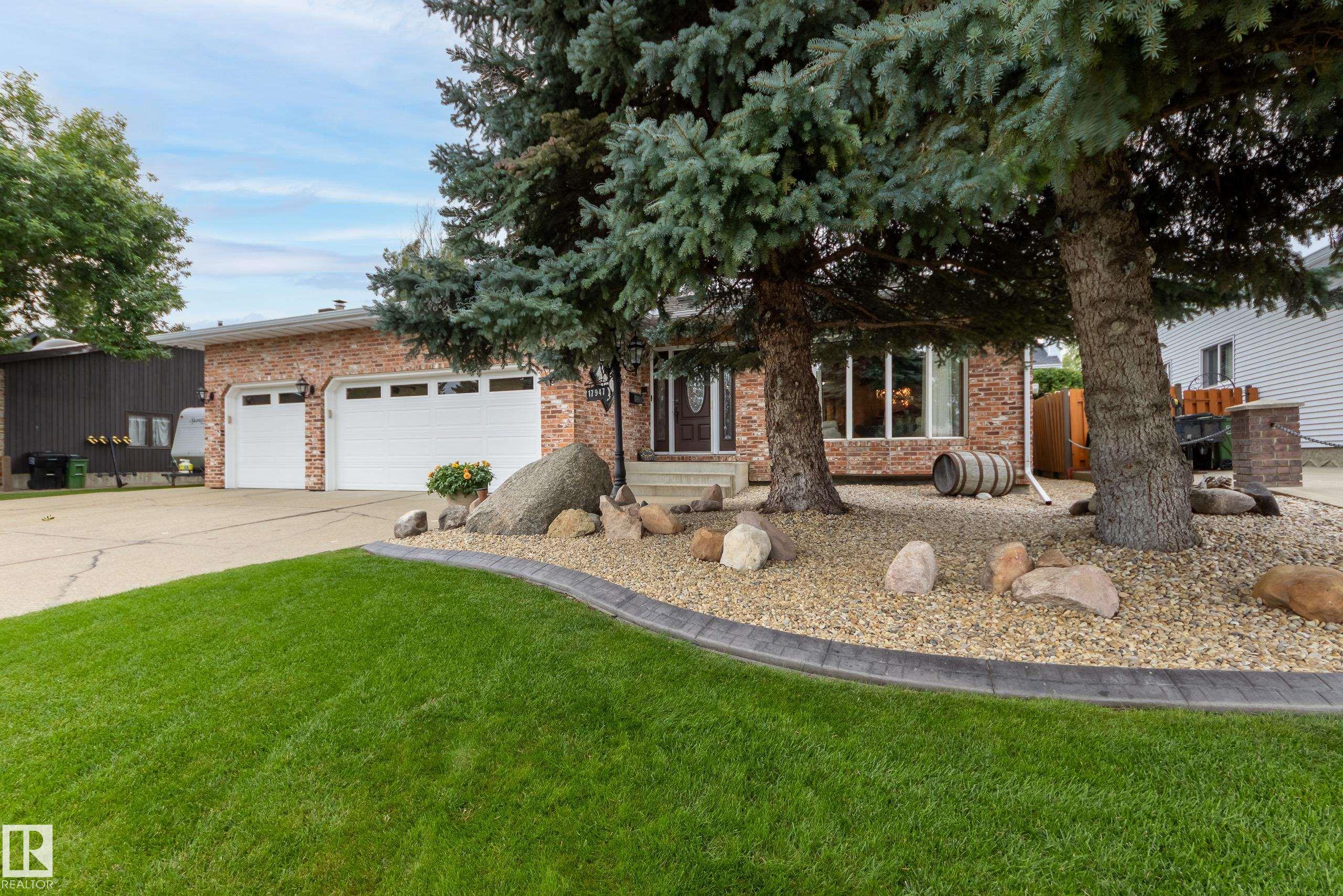 17947 57 Avenue, E4453652, Alberta,