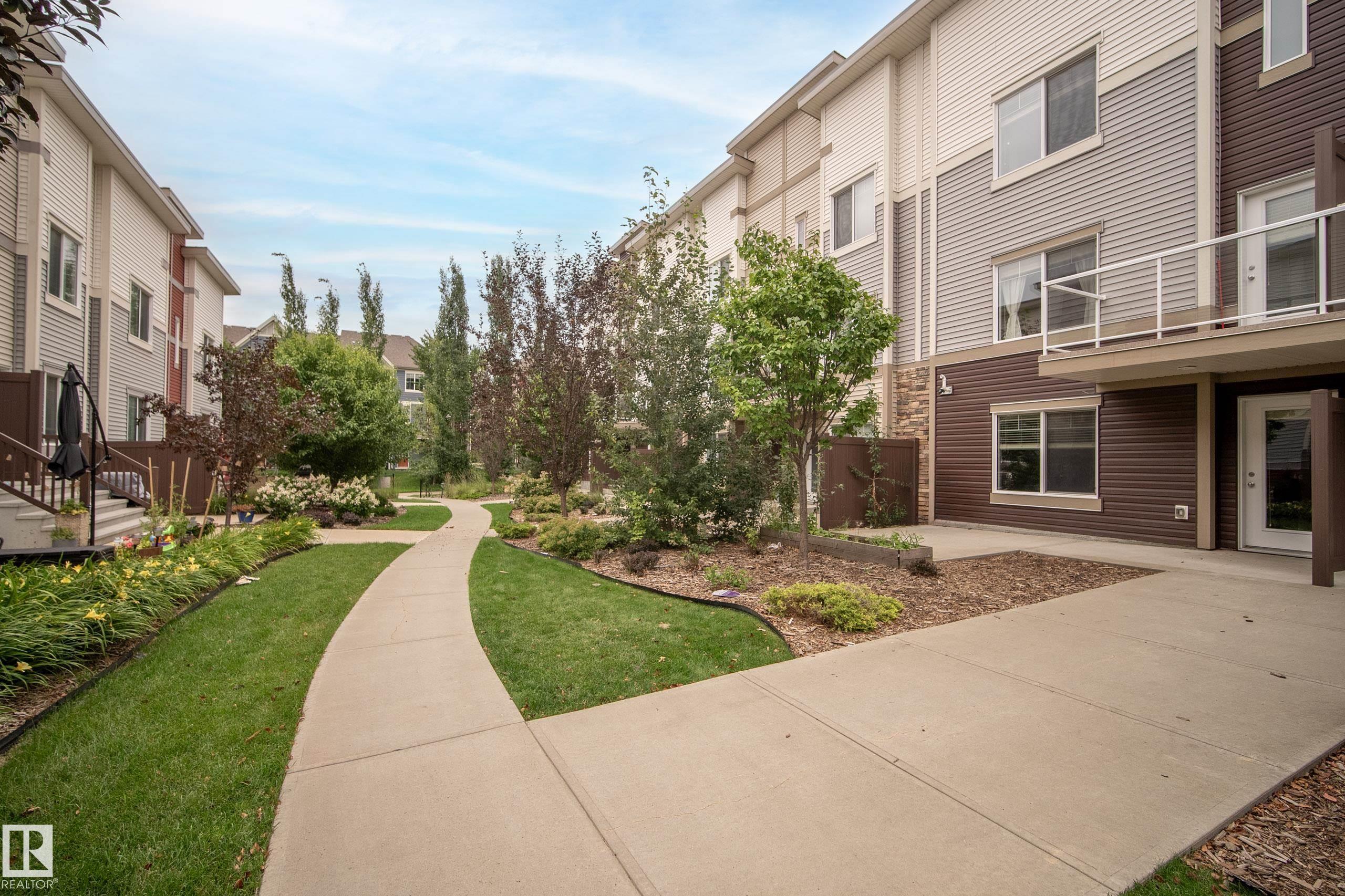 32 804 WELSH Drive, E4453680, Alberta,