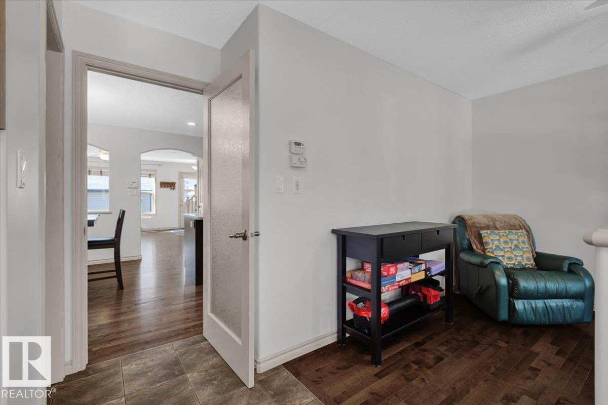 Third View of 2917 21A Avenue, Laurel, Edmonton, Alberta, T6T 0K3