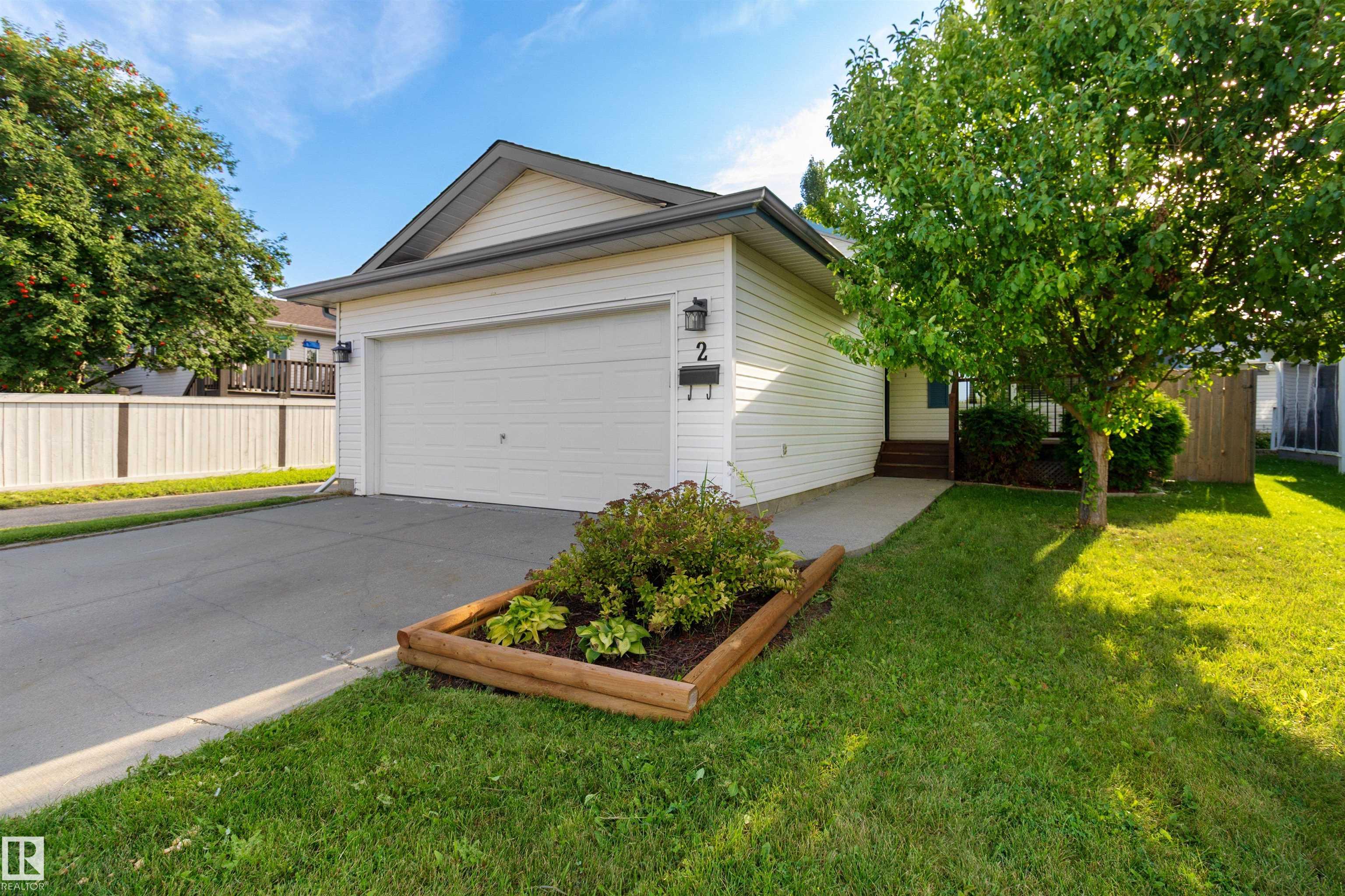 2 ASPENGLEN Place, E4454102, Alberta,