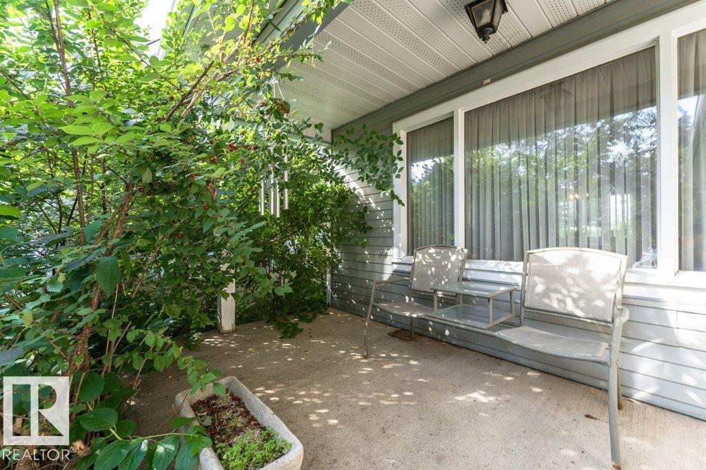 Fifth View of 9308 176A Street, Summerlea, Edmonton, Alberta, T5T 3G6