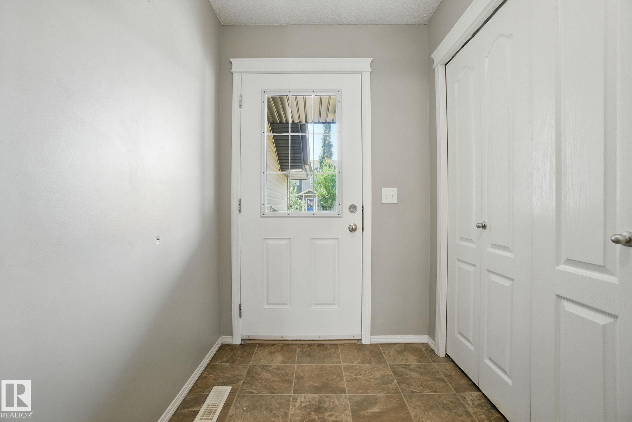 Fifth View of 3108 16 Avenue, Laurel, Edmonton, Alberta, T6T 0T8