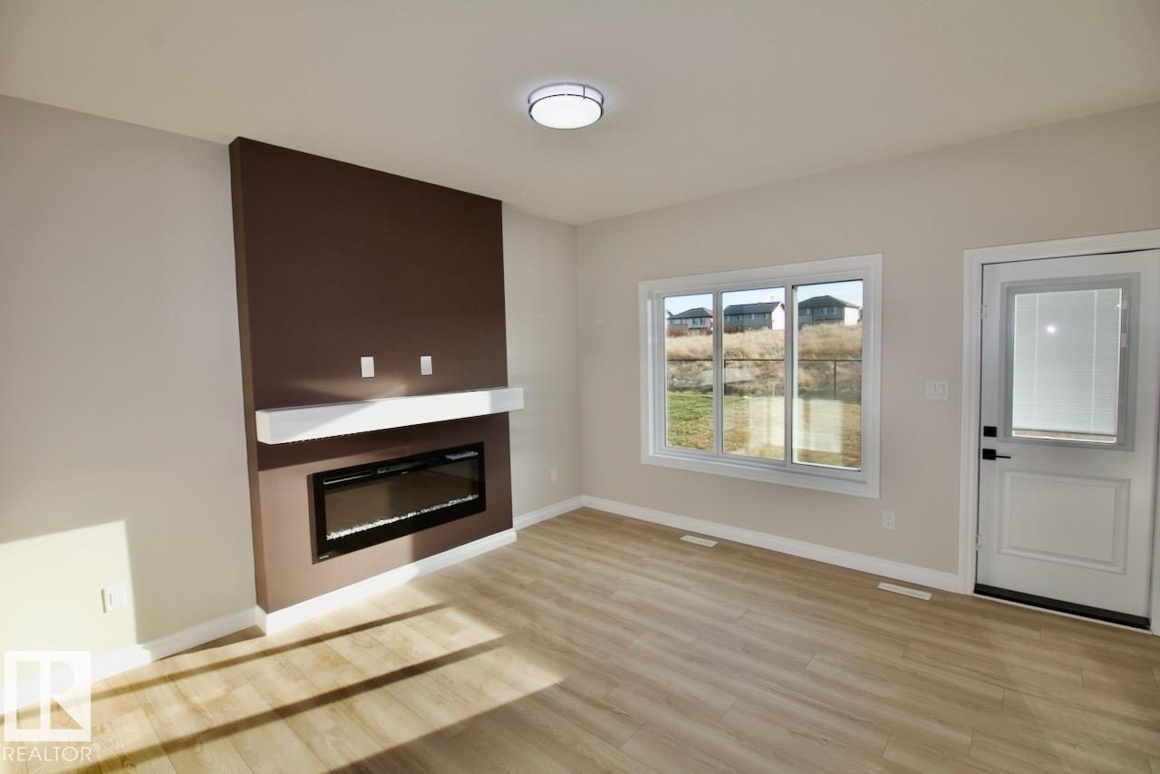 Second View of UPPER 8835 CARSON Way, Chappelle Area, Edmonton, Alberta, T6W 5B8