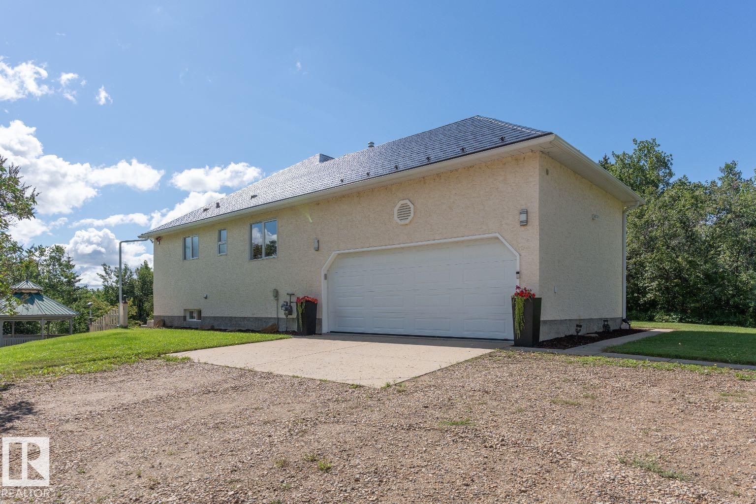 Fourth View of 53 475013 RGE ROAD 243, Pineridge Downs, Rural Wetaskiwin County, Alberta, T0C 1Z0
