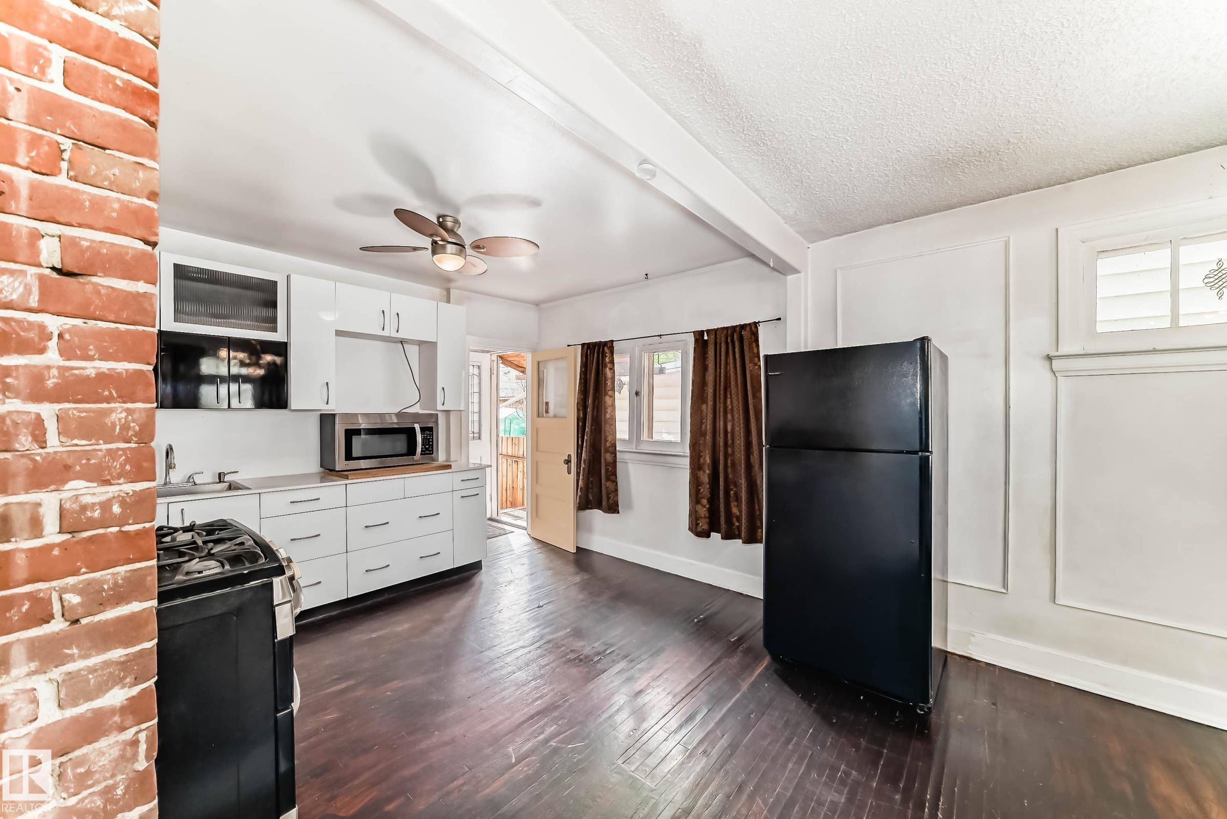 Fourth View of 11619 96 Street, Alberta Avenue, Edmonton, Alberta, T5G 1T8