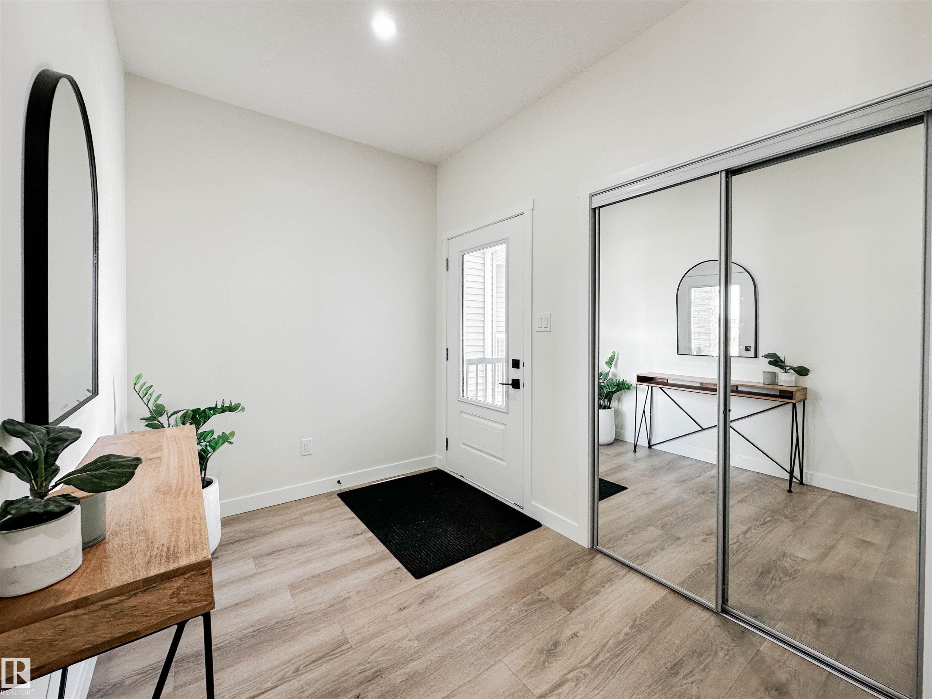 Second View of 13007 213 Street, Trumpeter Area, Edmonton, Alberta, T5S 0T7