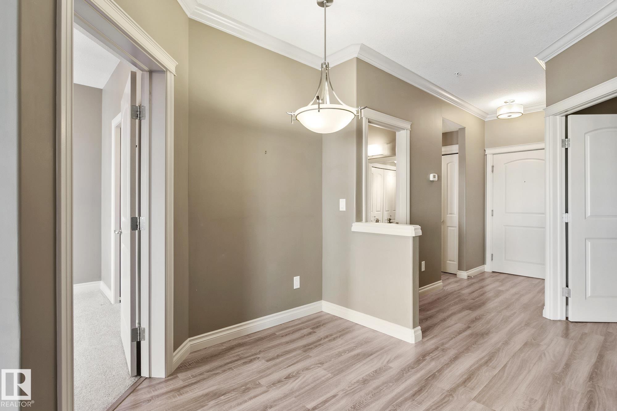 Fifth View of 334 10121 80 Avenue, Ritchie, Edmonton, Alberta, T6E 0B9