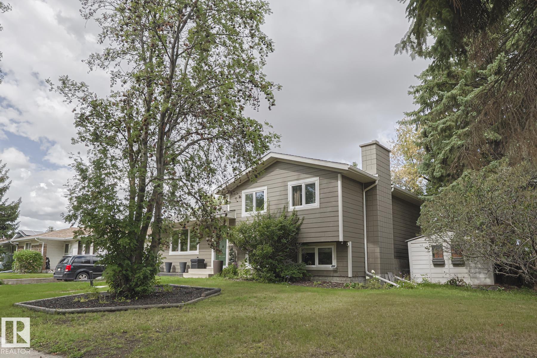 Third View of 8948 95 Avenue, Pineview Fort Sask., Fort Saskatchewan, Alberta, T8L 1C3
