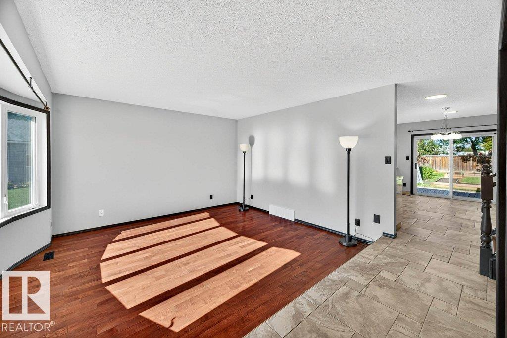 Third View of 10106 89 Street, Morinville, Morinville, Alberta, T8R 1B5
