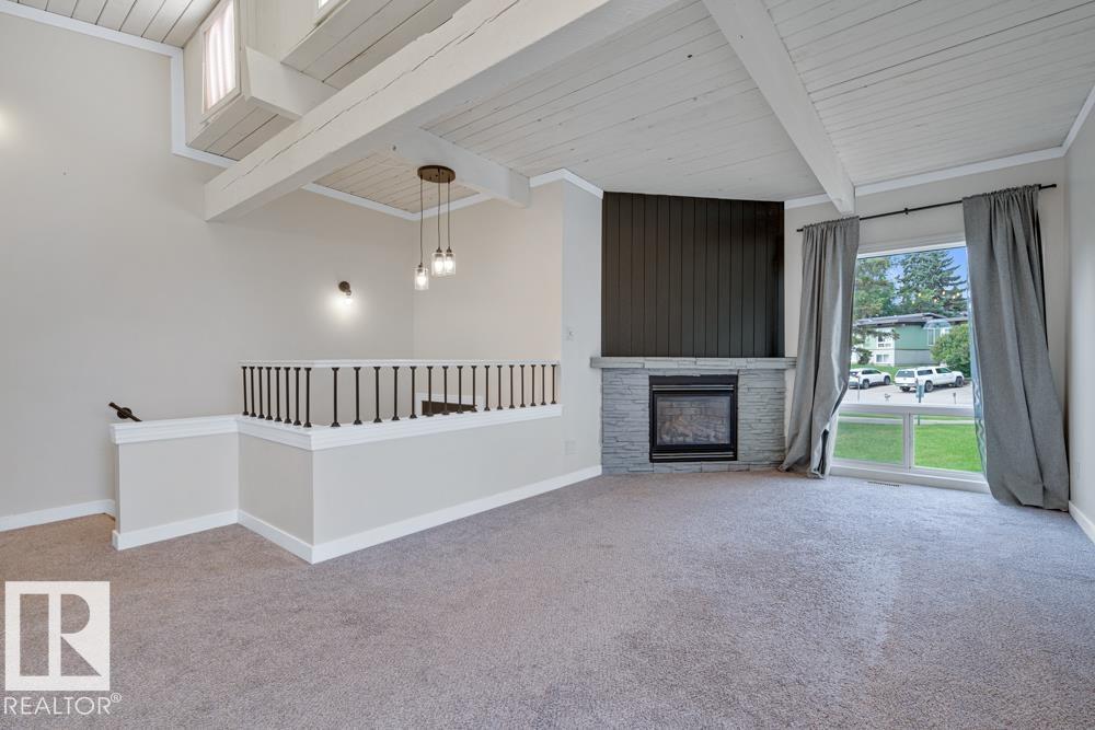 Second View of 464 LEE RIDGE Road, Lee Ridge, Edmonton, Alberta, T6K 2K3