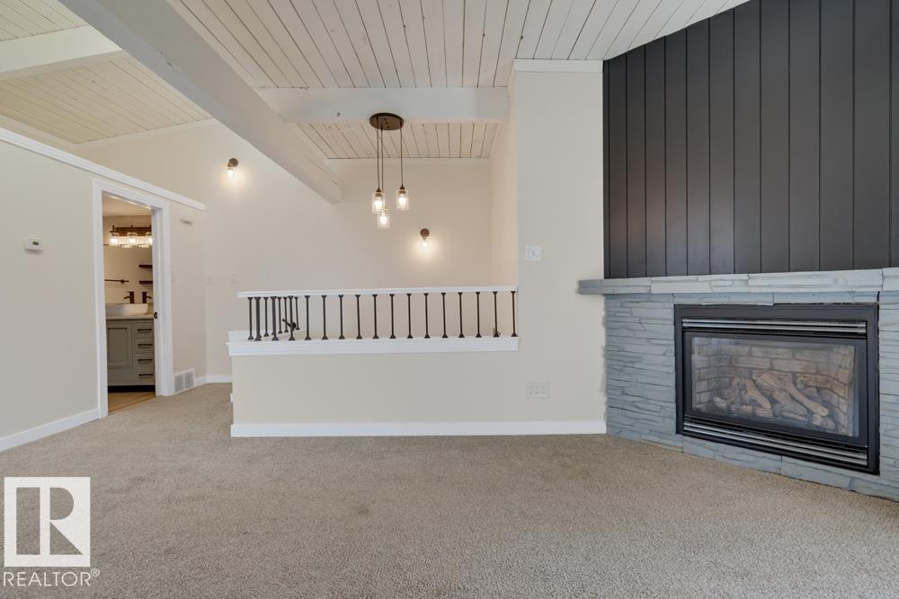 Fourth View of 464 LEE RIDGE Road, Lee Ridge, Edmonton, Alberta, T6K 2K3