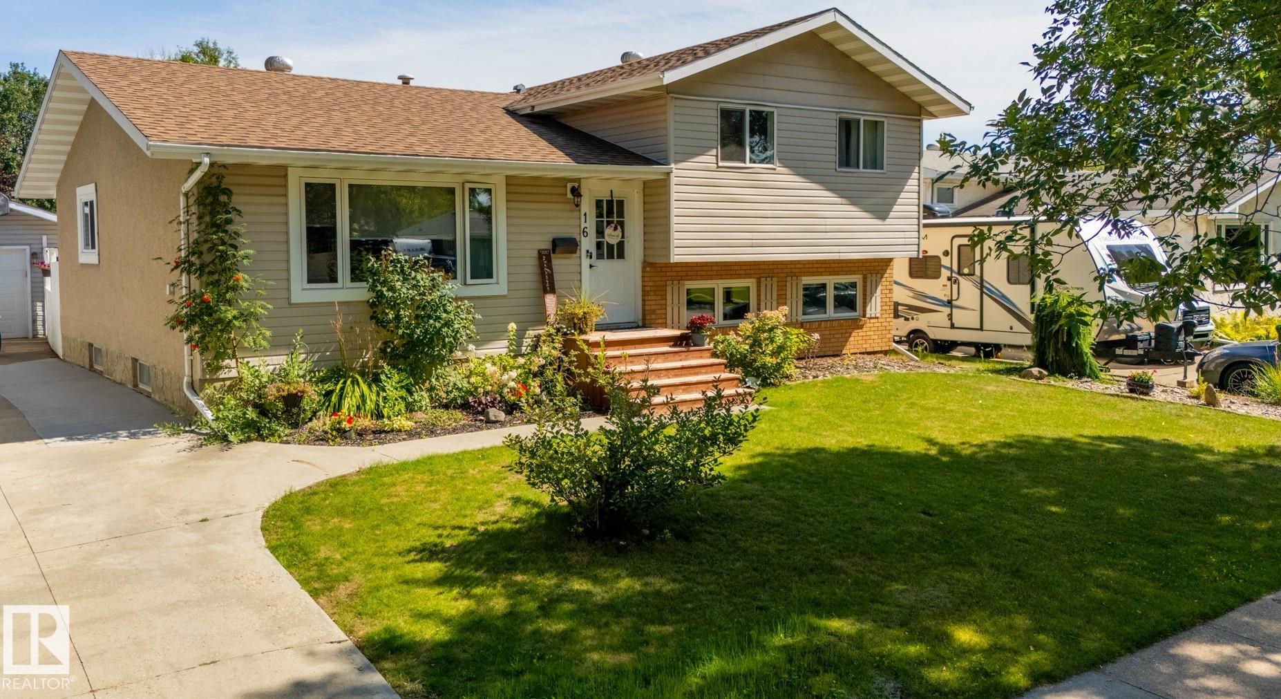 16 LAROSE Drive, E4454350, Alberta,